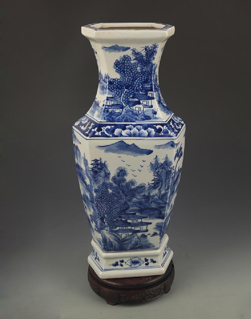 BLUE AND WHITE LANDSCAPE PATTERN SQUIRE VASE (1 of 5)