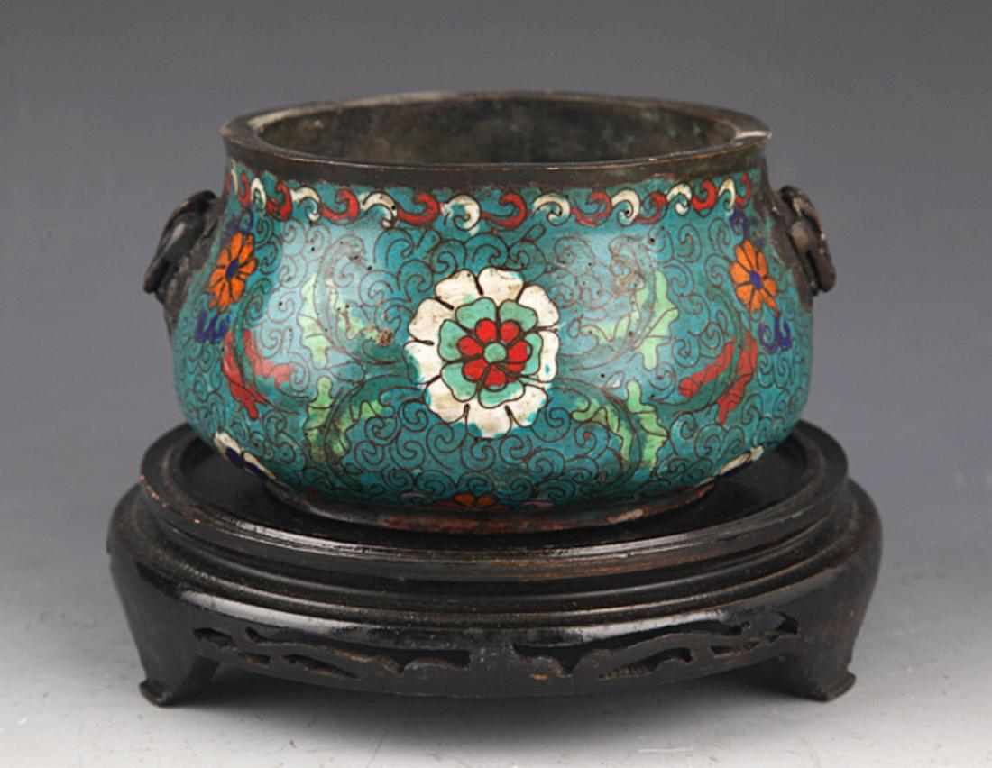 A FINE AND COLORFUL BRONZE CENSER: Qing Dynasty, High: 3.0 inch; Diameter:4.75 inch