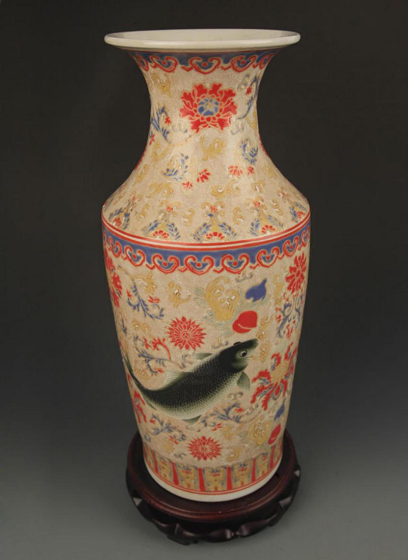 FAMILLE ROSE FISH PATTERN PORCELAIN VASE (1 of 5)