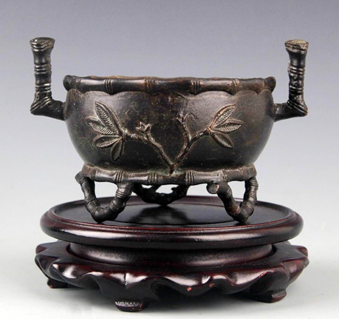 A BAMBOO CARVING BRONZE CENSER: Qing Dynasty, High: 3.25 inch; Long:5.0 inch; Diameter:3.75 inch