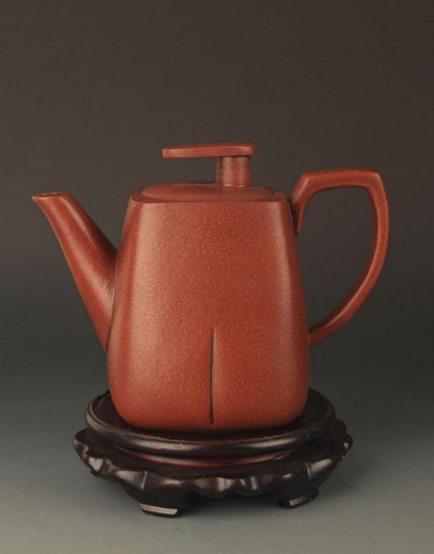 A FINE MADE SQUARE ZI SHA TEAPOT (1 of 5)