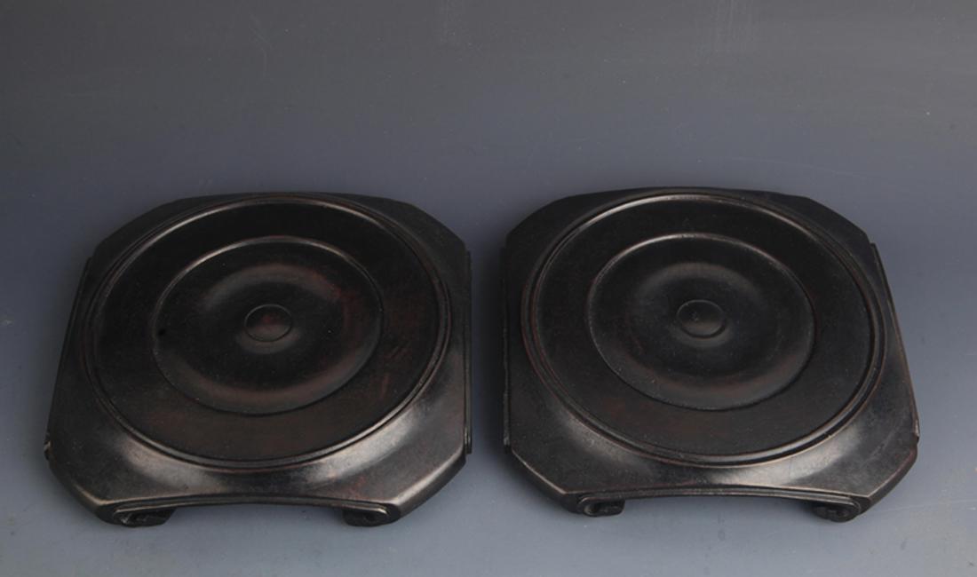 A BLACK HARDWOOD CENSER BASE: 20th Century, High: 1.25 inch; Width:7.0 inch