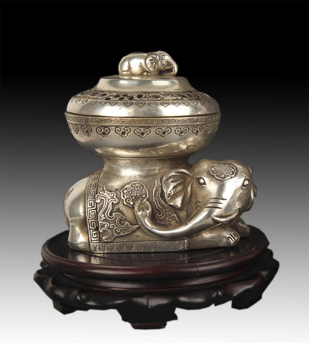 A FINE WHITE BRONZE ELEPHANT FOOT FIGURE AROMATHERAPY (1 of 7)