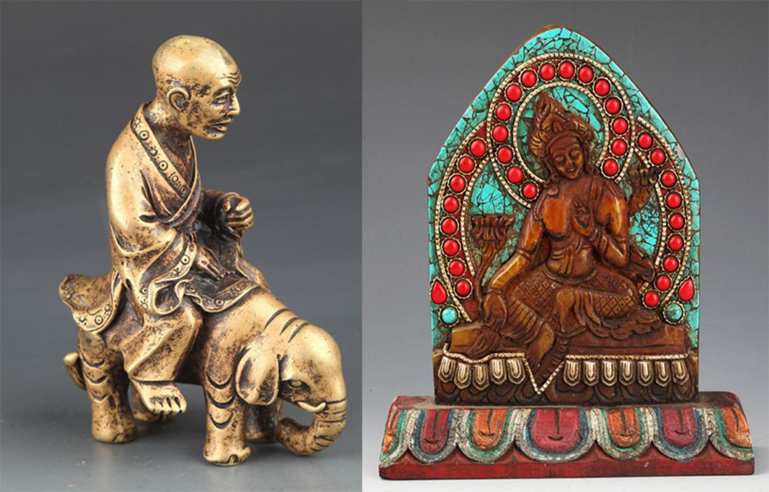 PAIR OF FINELY CARVED TIBETAN BUDDHA FIGURE (1 of 8)