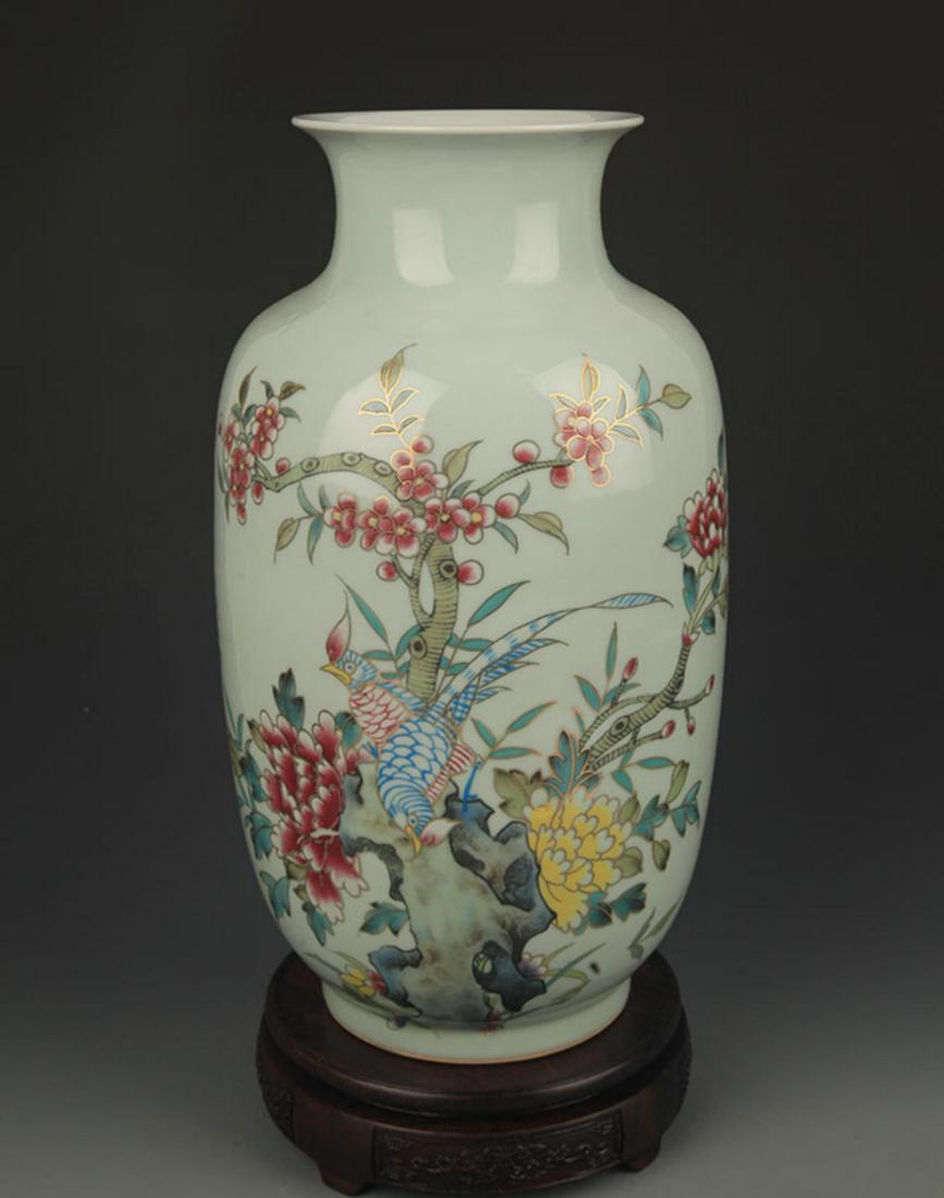 LIGHT GREEN GLAZED FAMILLE ROSE PEONY LANTERN STYLE (1 of 5)