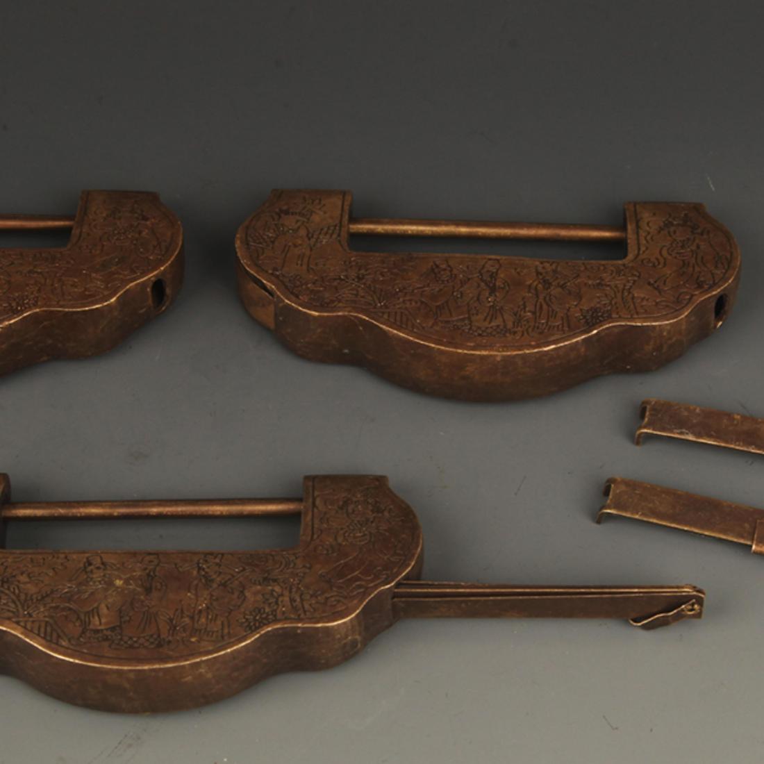 GROUP OF THREE OLD CHINESE LOCK WITH KEY (1 of 4)