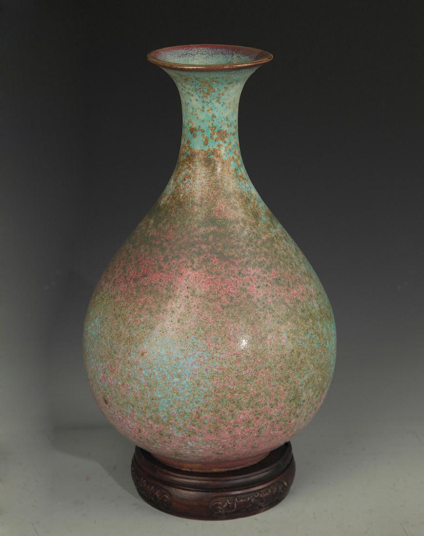 A LU JUN GLAZE YU HU CHUN STYLE VASE: Song Dynasty Style, High:10.25 inch; Diameter:3.0 inch