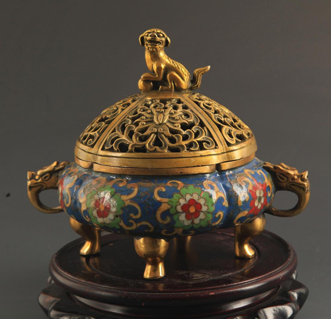 A BRONZE CLOISONNE ENAMEL LION TOP AROMATHERAPY (1 of 8)
