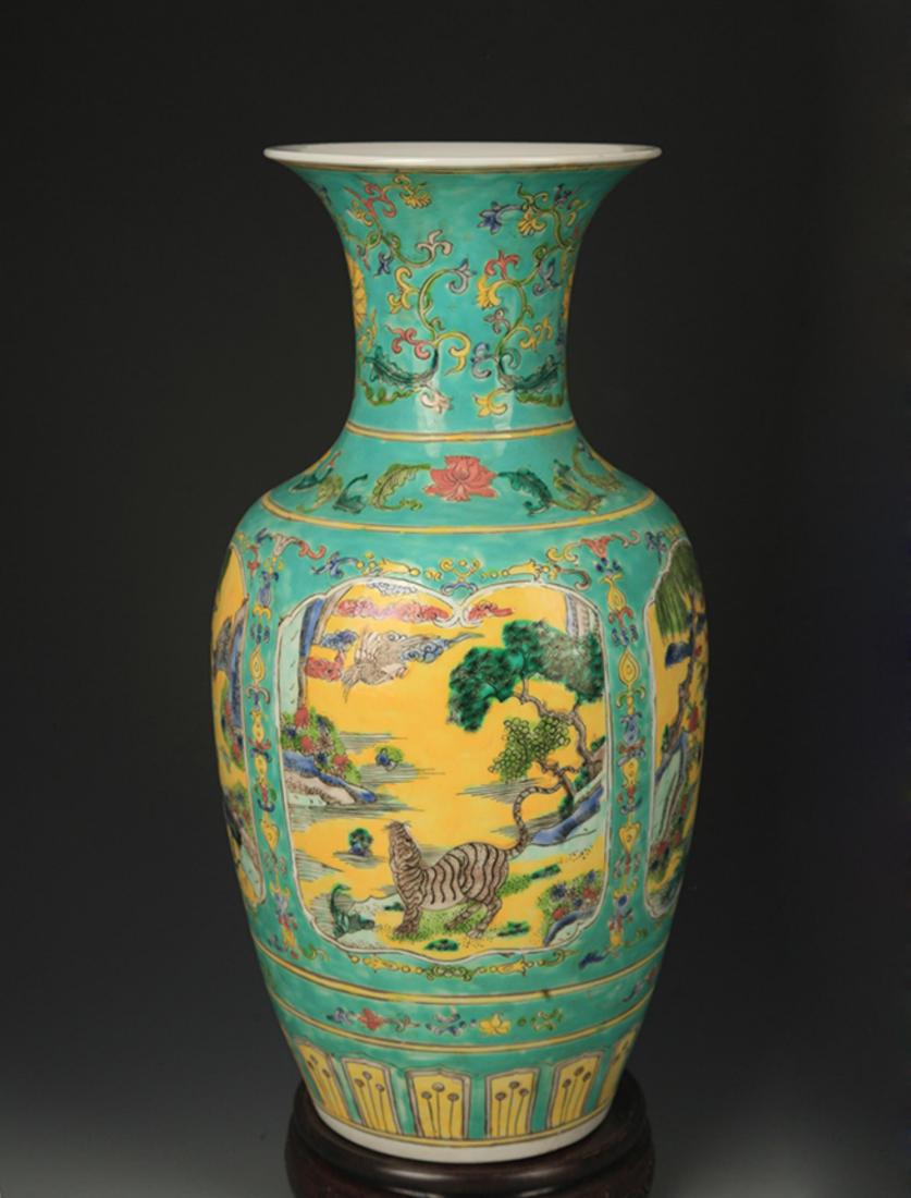 TURQUOISE COLOR GROUND FAMILLE ROSE ANIMAL PATTERN VASE (1 of 5)