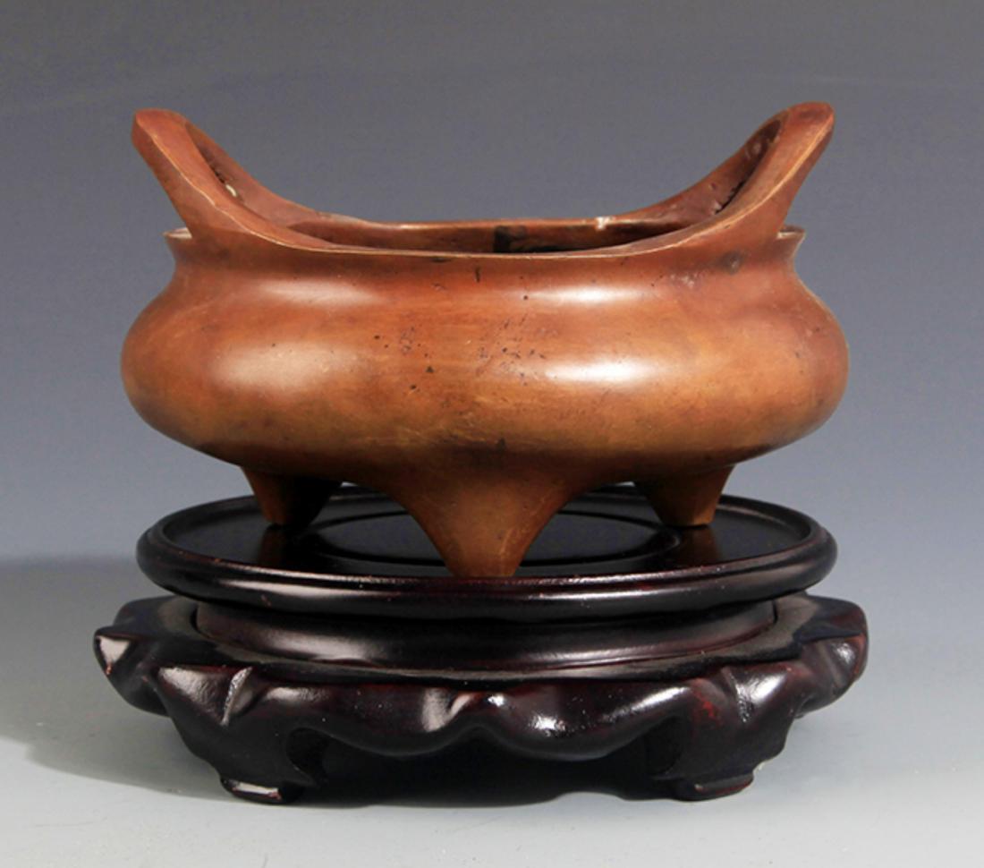 A DOUBLE EAR ROUND BRONZE CENSER (1 of 3)