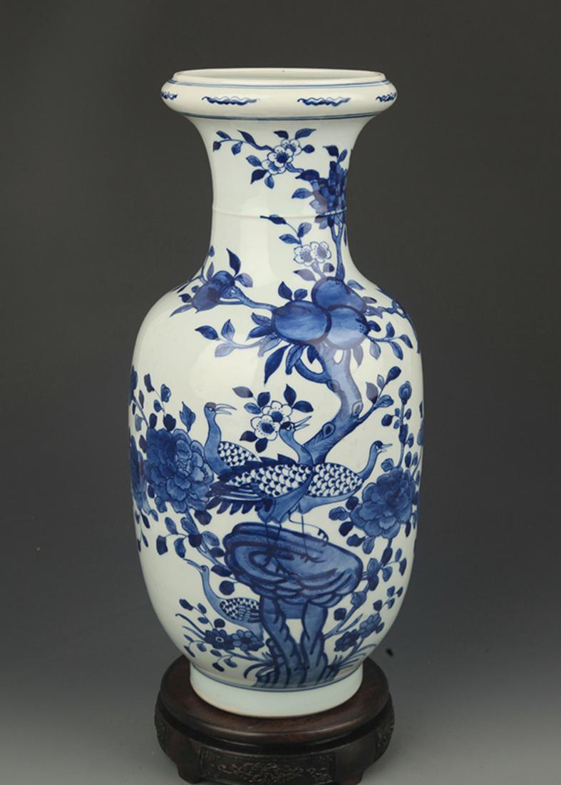 BLUE AND WHITE LANDSCAPE PATTERN PORCELAIN VASE (1 of 5)