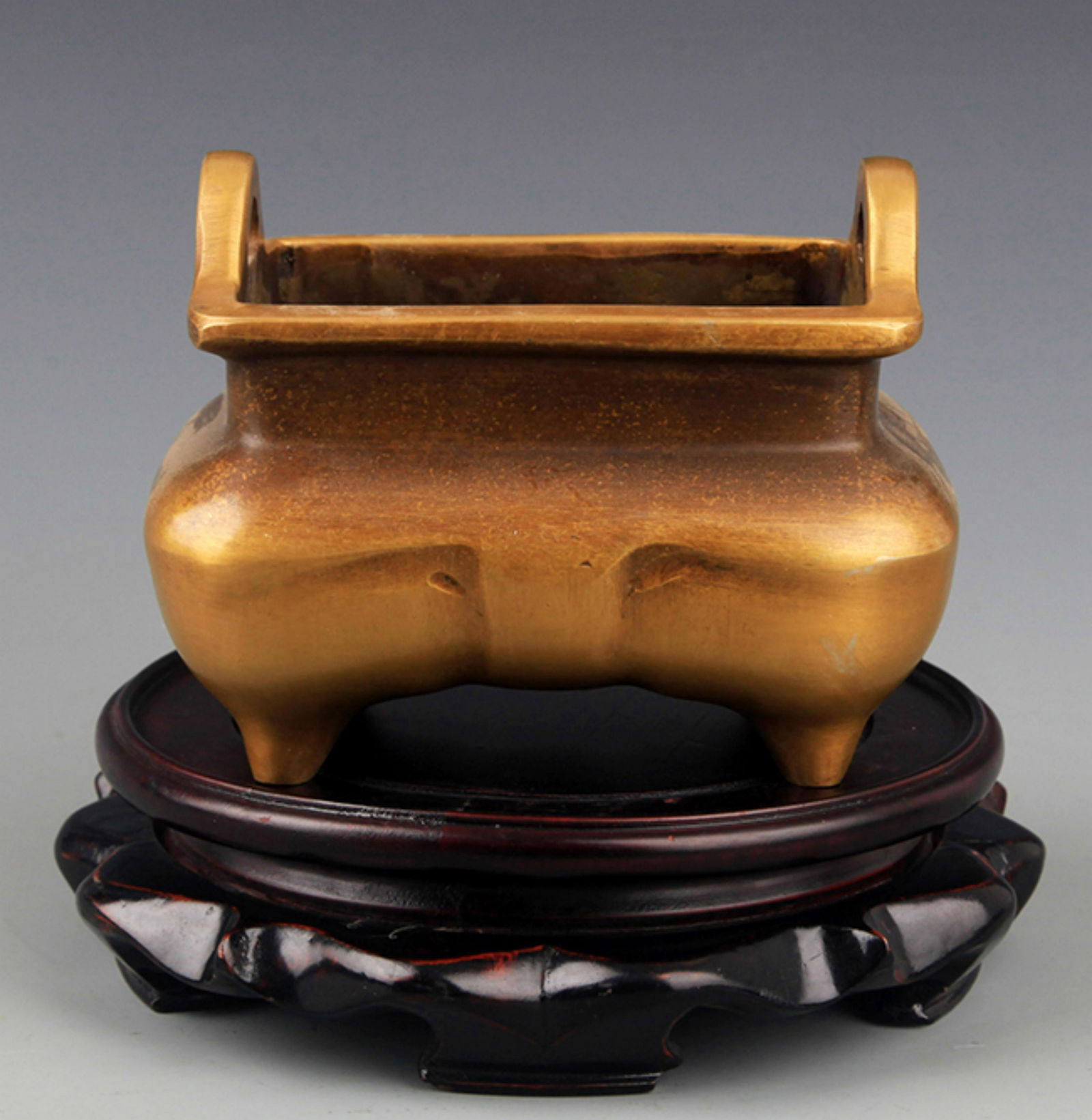 A DOUBLE EAR BRONZE CENSER (1 of 4)