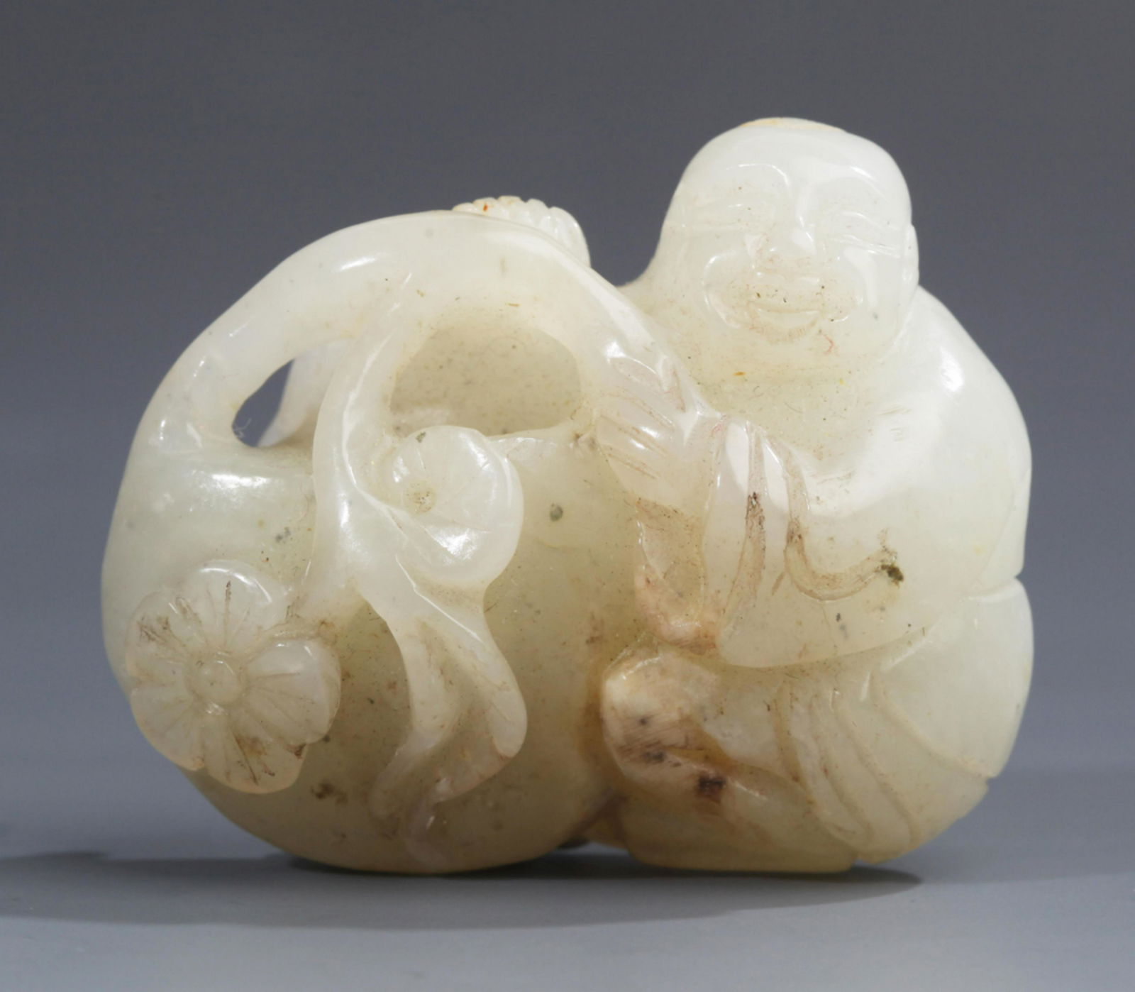 A FINE BOY SHAPE HE TIAN JADE PENDANT (1 of 12)