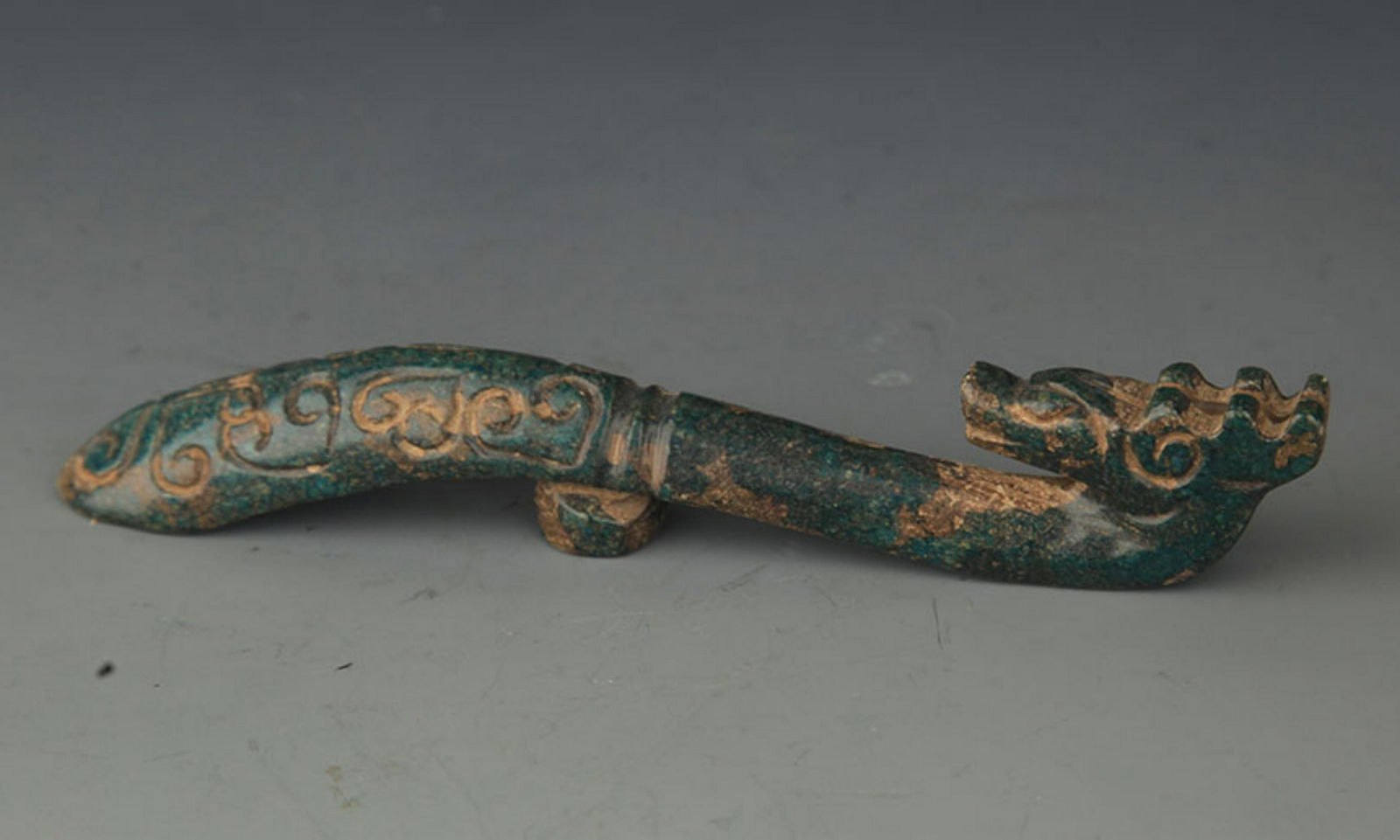 OLD DRAGON STYLE JADE BANGLE (1 of 3)