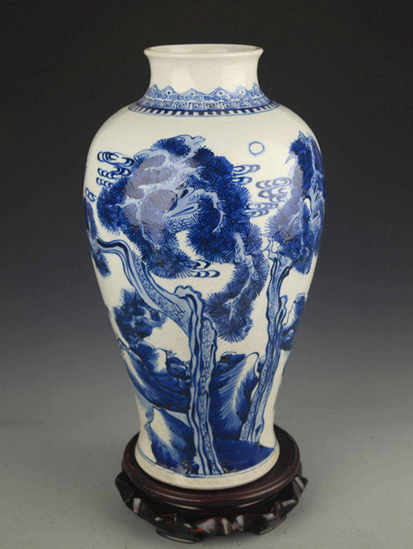 BLUE AND WHITE CRANE AND DEER PATTERN PORCELAIN VASE (1 of 6)