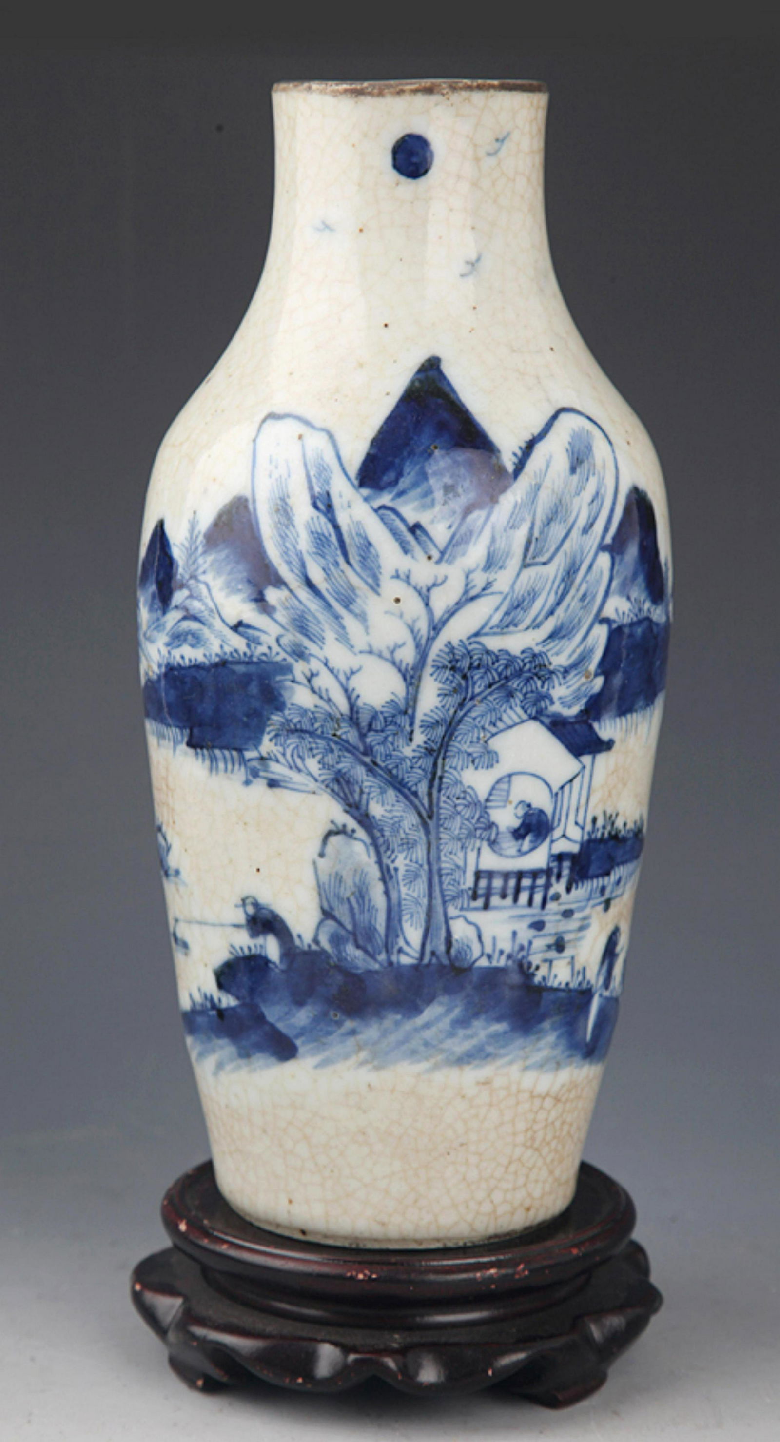 FINE BLUE AND WHITE LANDSCAPE PATTERN PORCELAIN JAR (1 of 6)