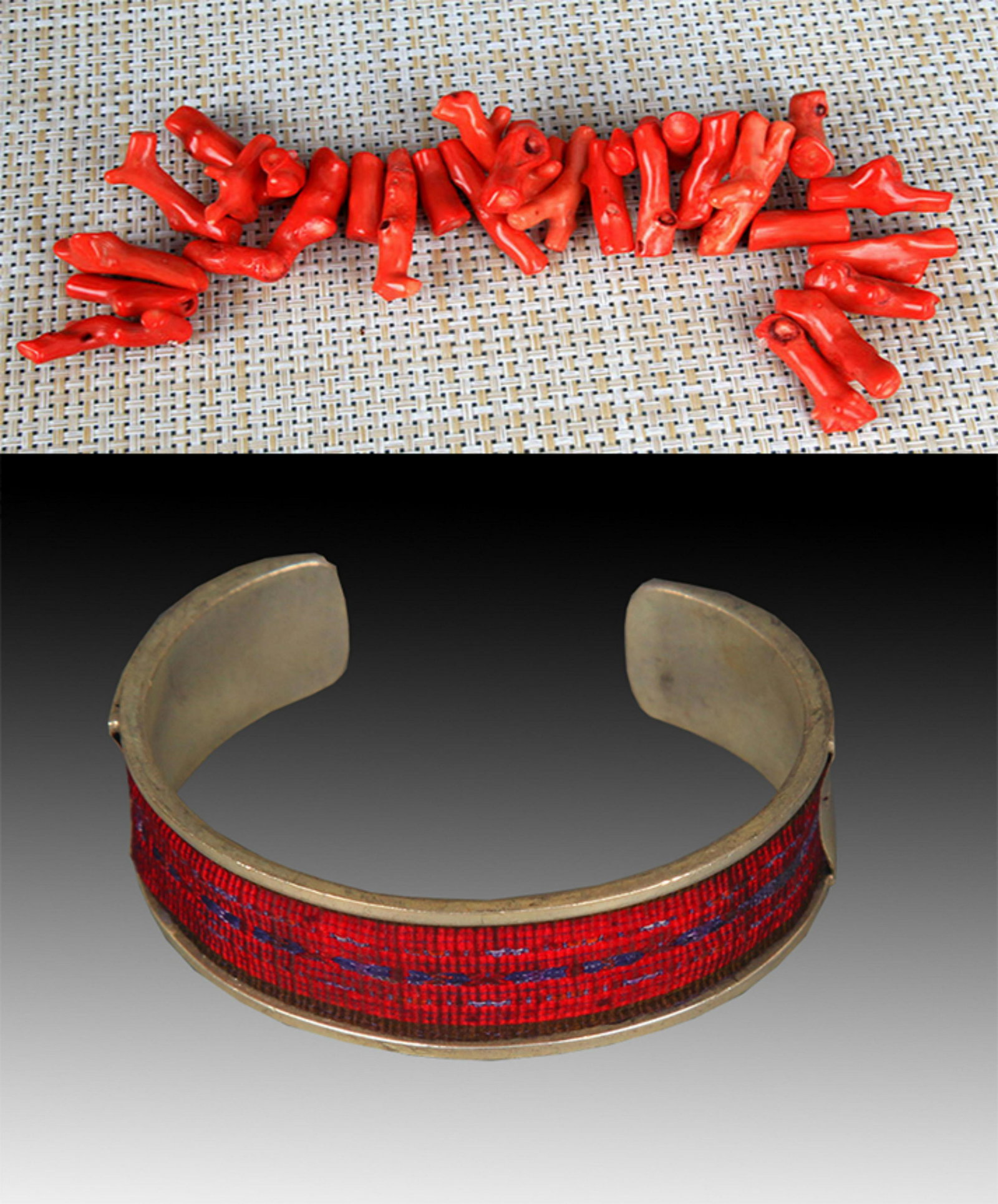 A FINE CORAL AND OLD BRACELETS: 20th Century, Diameter: 2.75 inch. Total Long:12.00 inch; Eachl LongLong: 1.1--2.2 inch