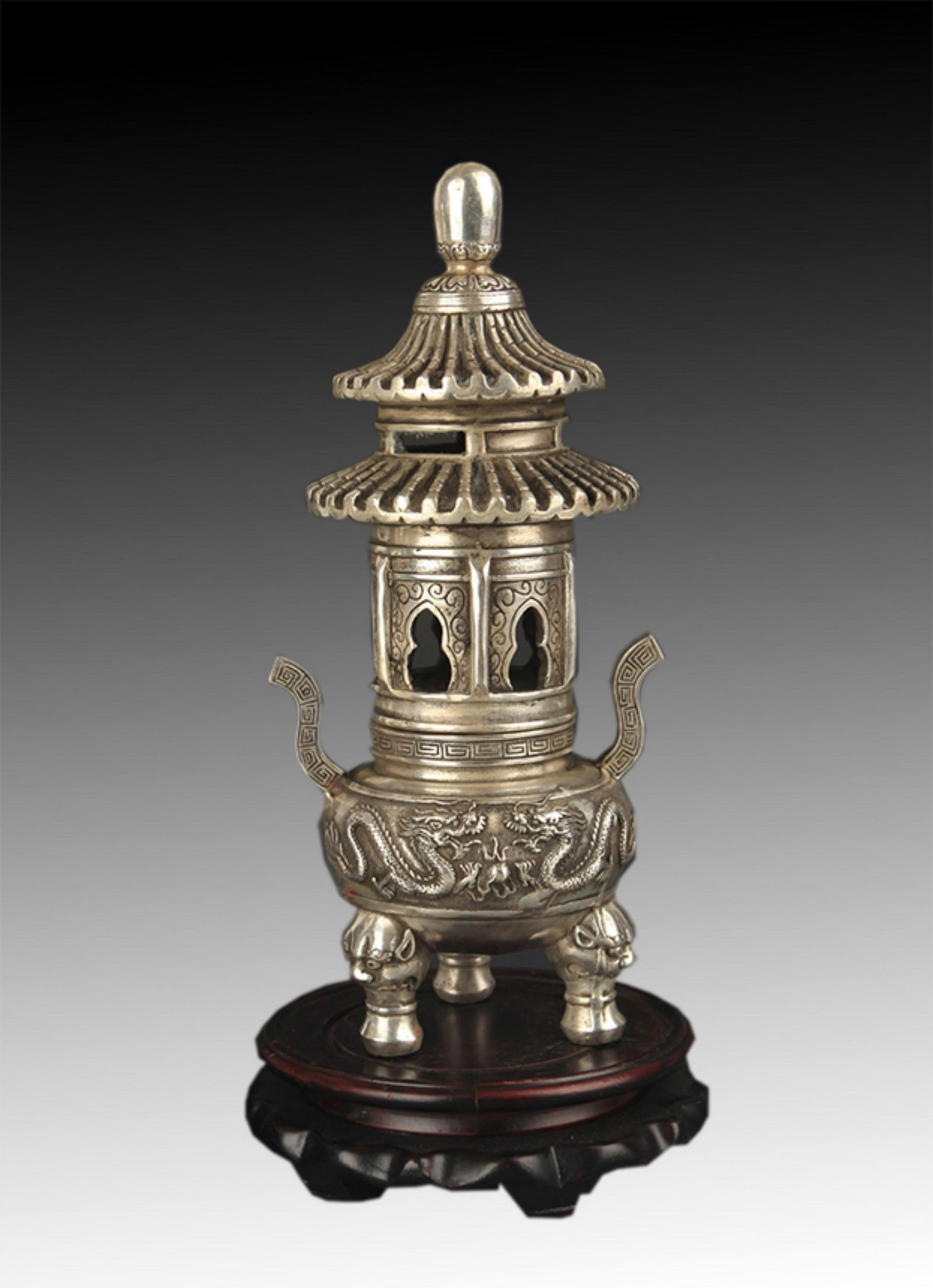 A FINE TOWER STYLE BRONZE AROMATHERAPY (1 of 7)
