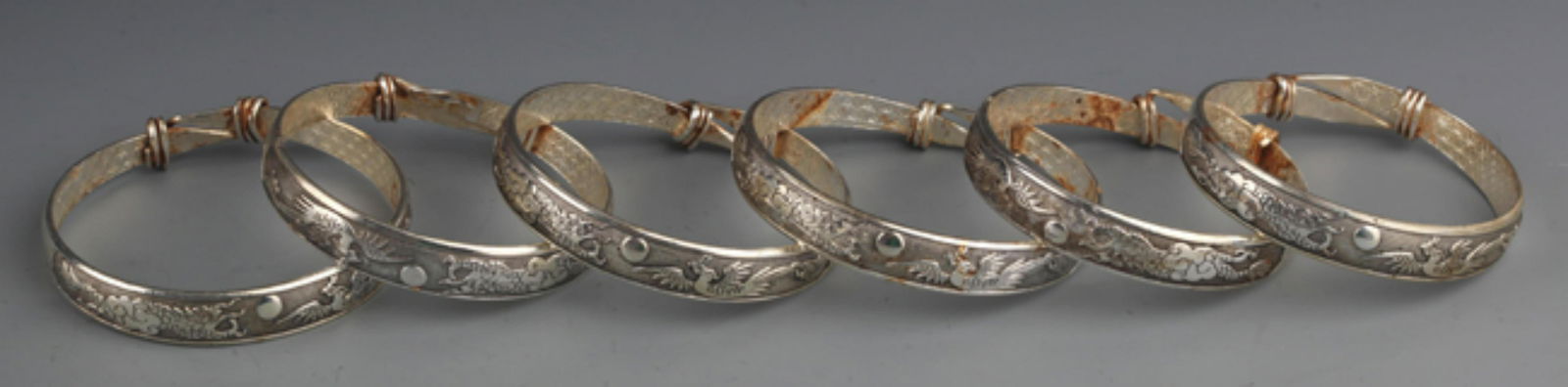 GROUP OF FINE BRACELET (1 of 4)