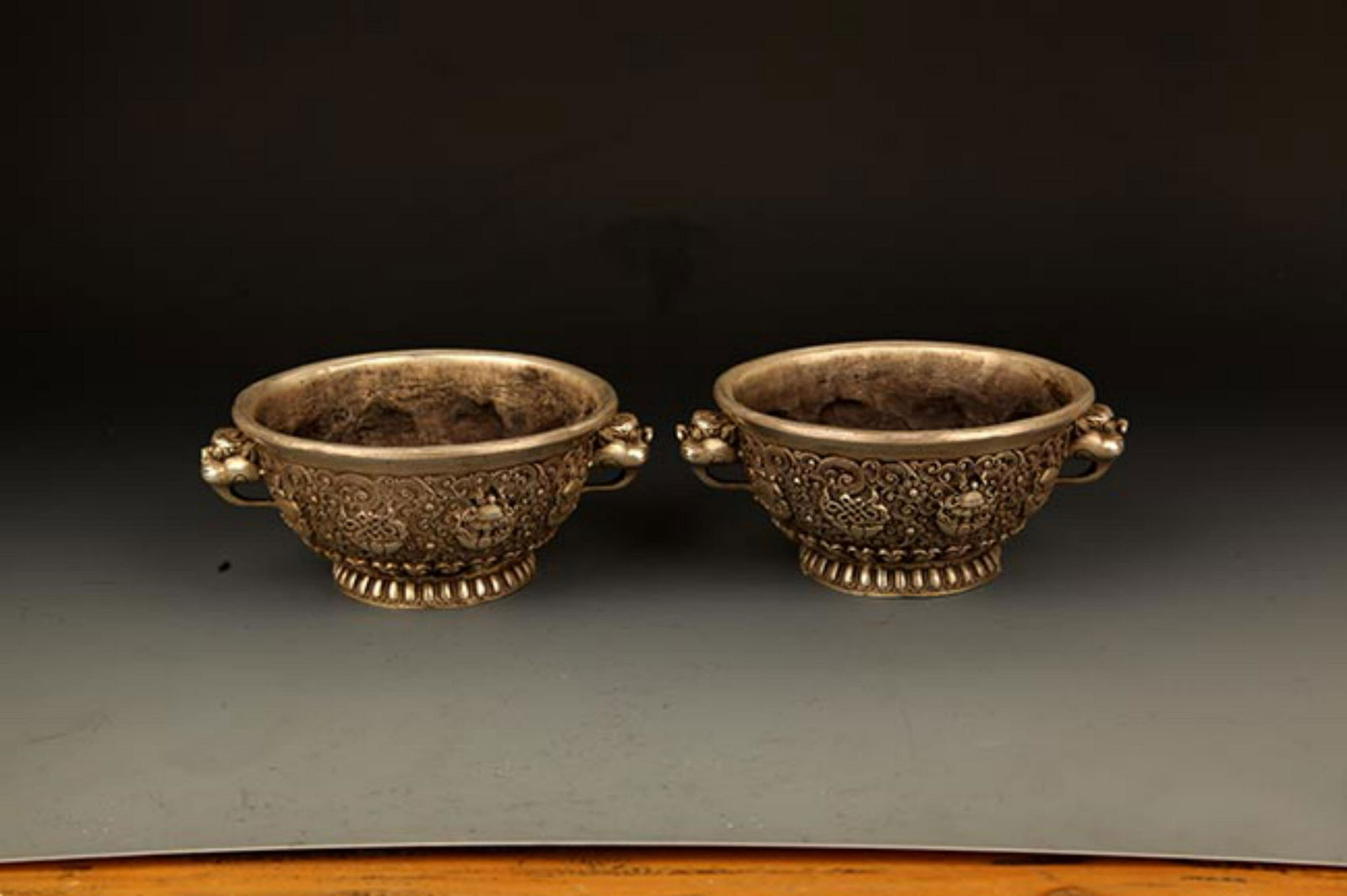 PAIR OF FLOWER CARVING BRONZE INCENSE BURNER (1 of 5)