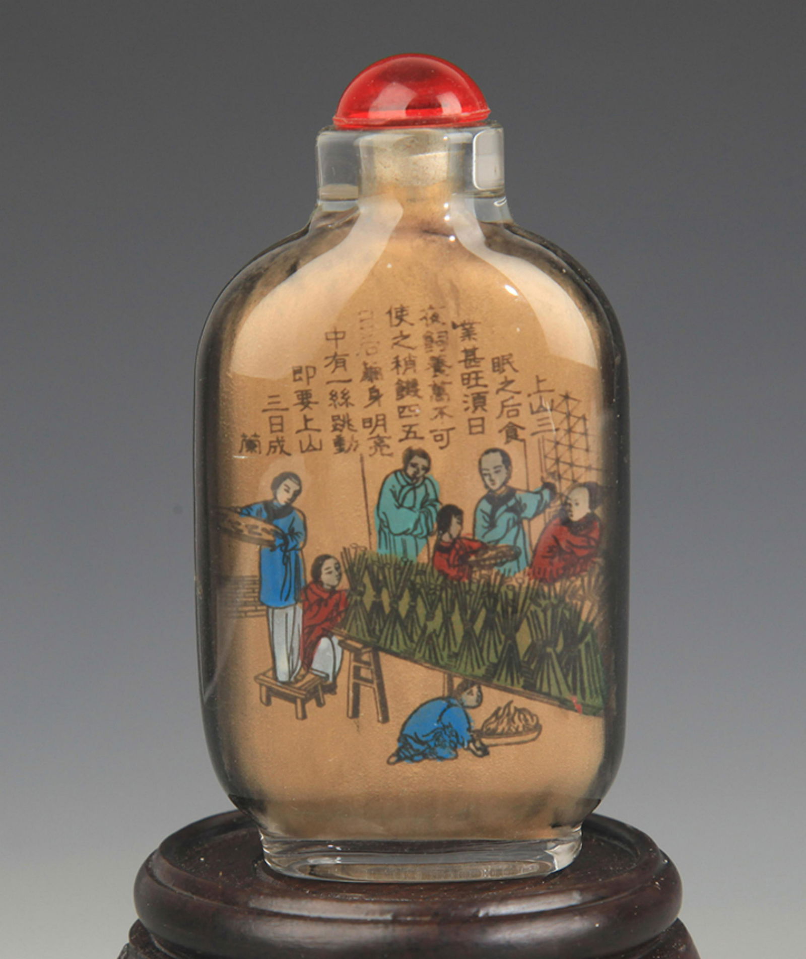 A FINE STORY PAINTED GLASS SNUFF BOTTLE (1 of 3)