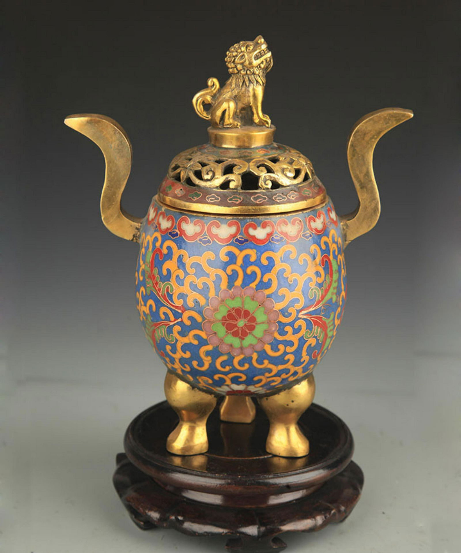 A CLOISONNE ENAMEL LION TOP AROMATHERAPY BURNER (1 of 4)