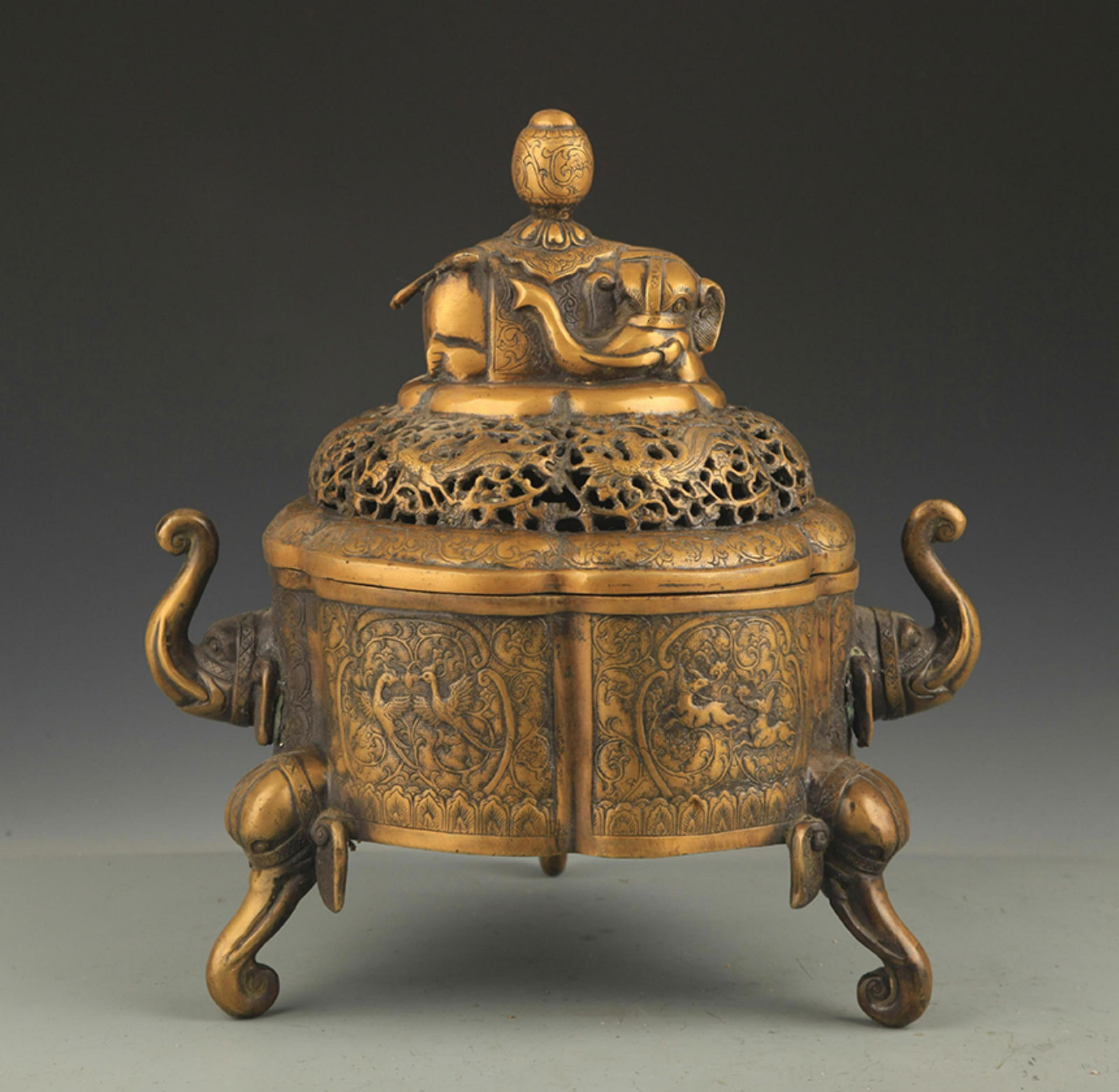 A BRONZE PHONIEX PATTERN ELEPHANT FOOT AROMATHERAPY (1 of 6)