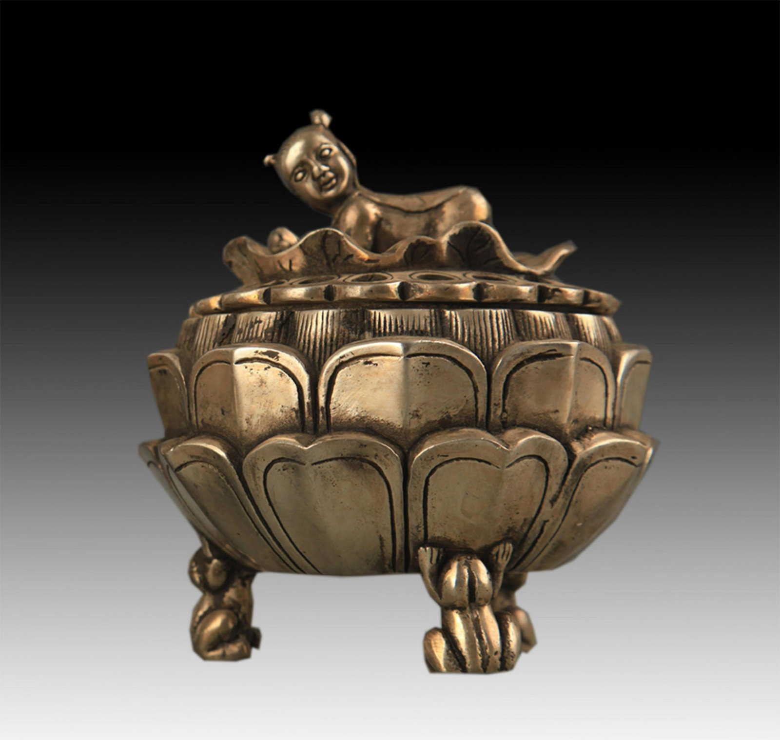 A FINE BOY TOP LOTUS FLOWER STYLE AROMATHERAPY: Ming Dynasty, High: 3.75 inch; Diameter: 3.0 inch