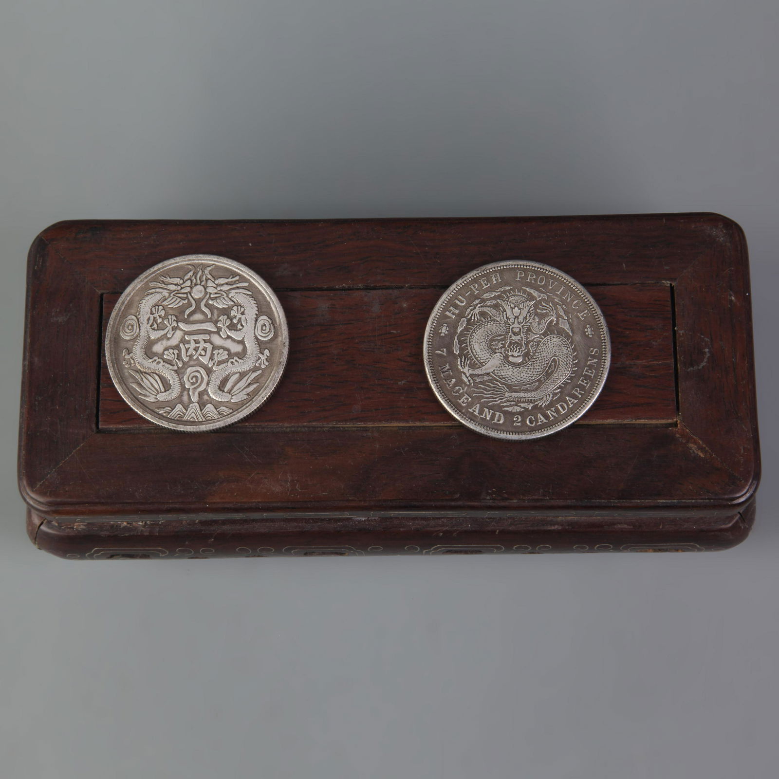 GROUP OF TWO OLD CHINESE COIN (1 of 7)