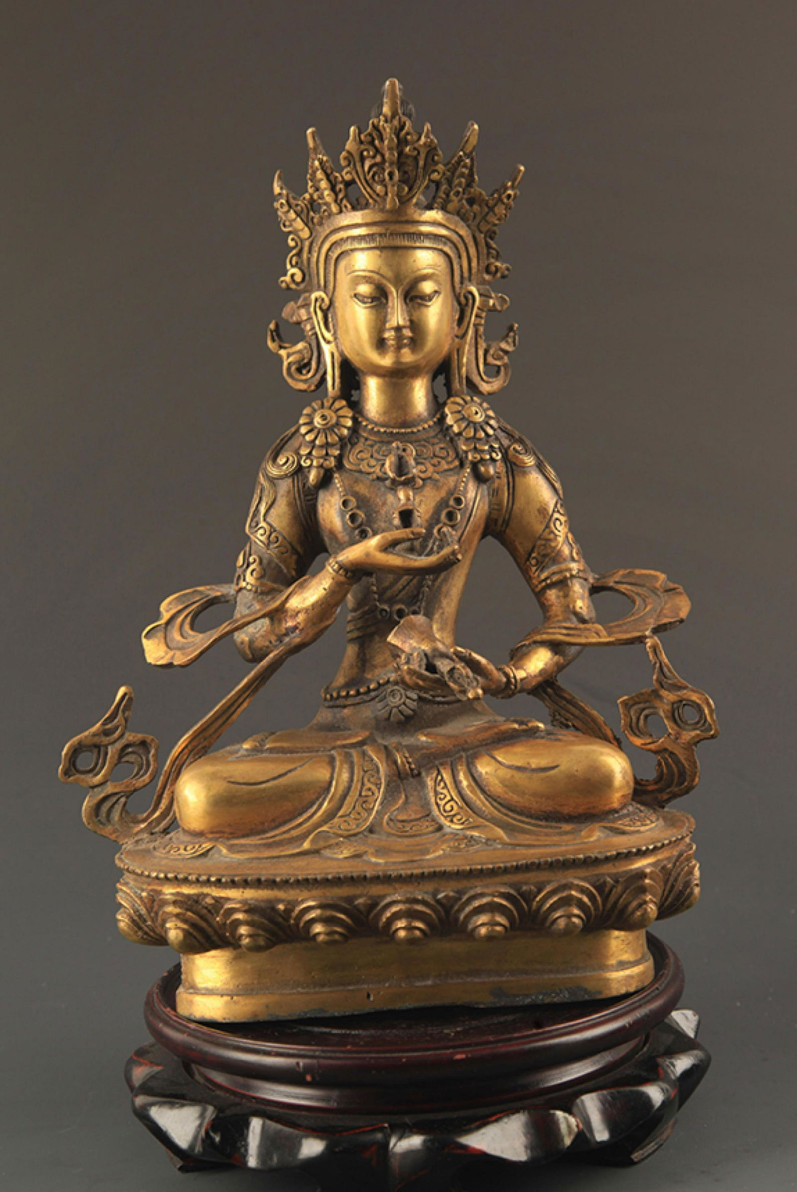 A FINE BRONZE VAJRASATTVA BODHISATTVA STATUE (1 of 5)