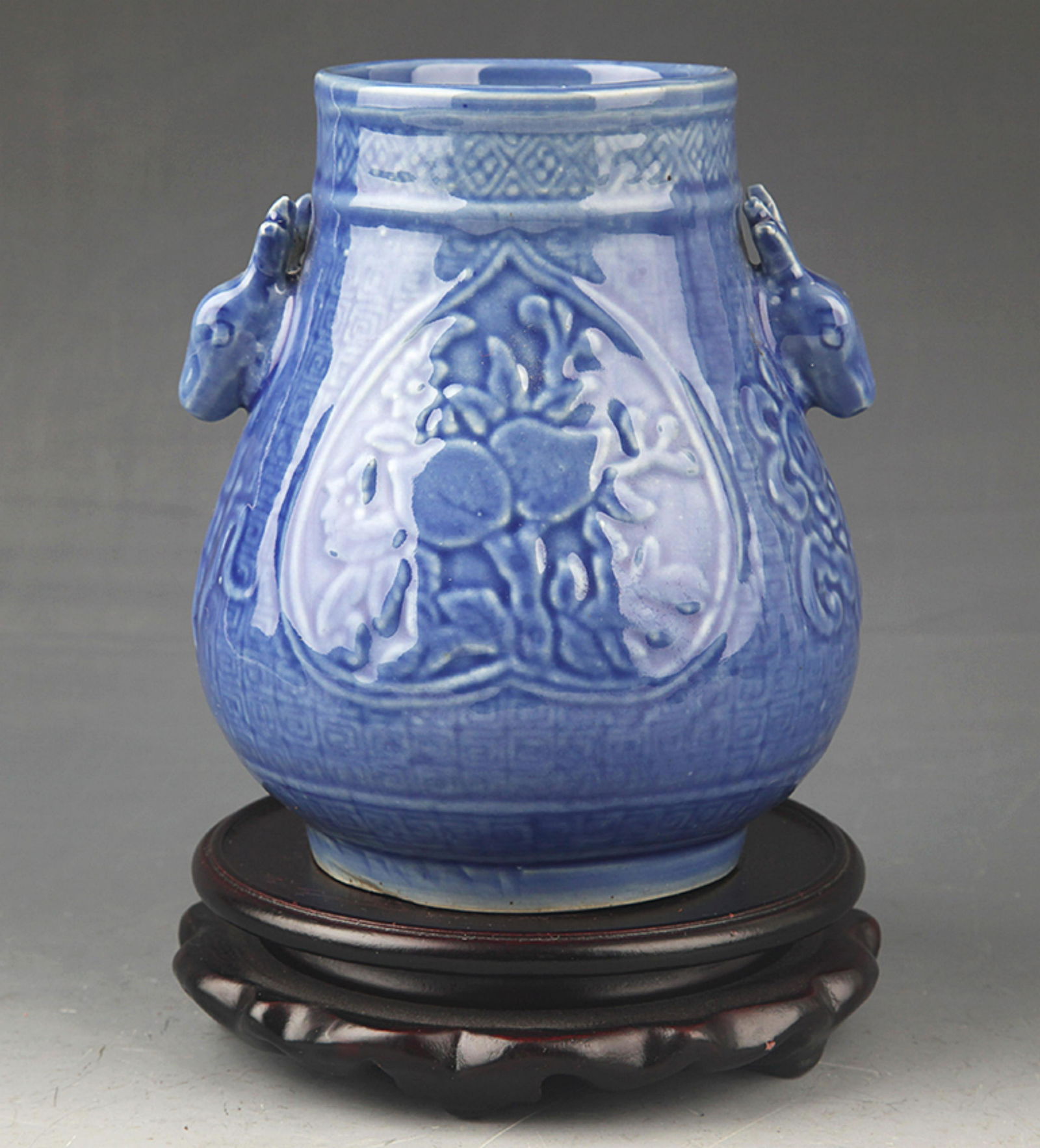 A BLUE GLAZED ELEPHANT EAR PORCELAIN JAR (1 of 6)