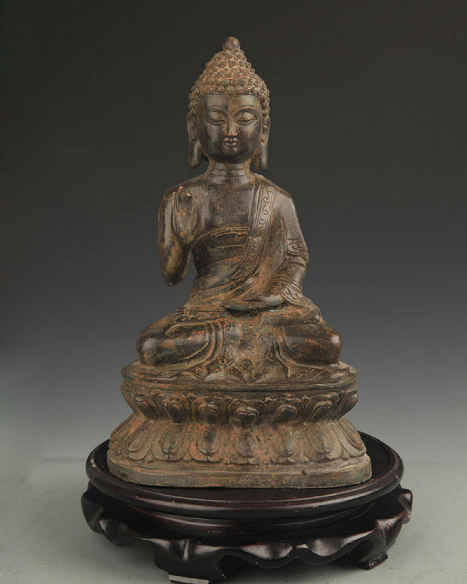 A TALL BRONZE BUDDHA STATUE (1 of 7)