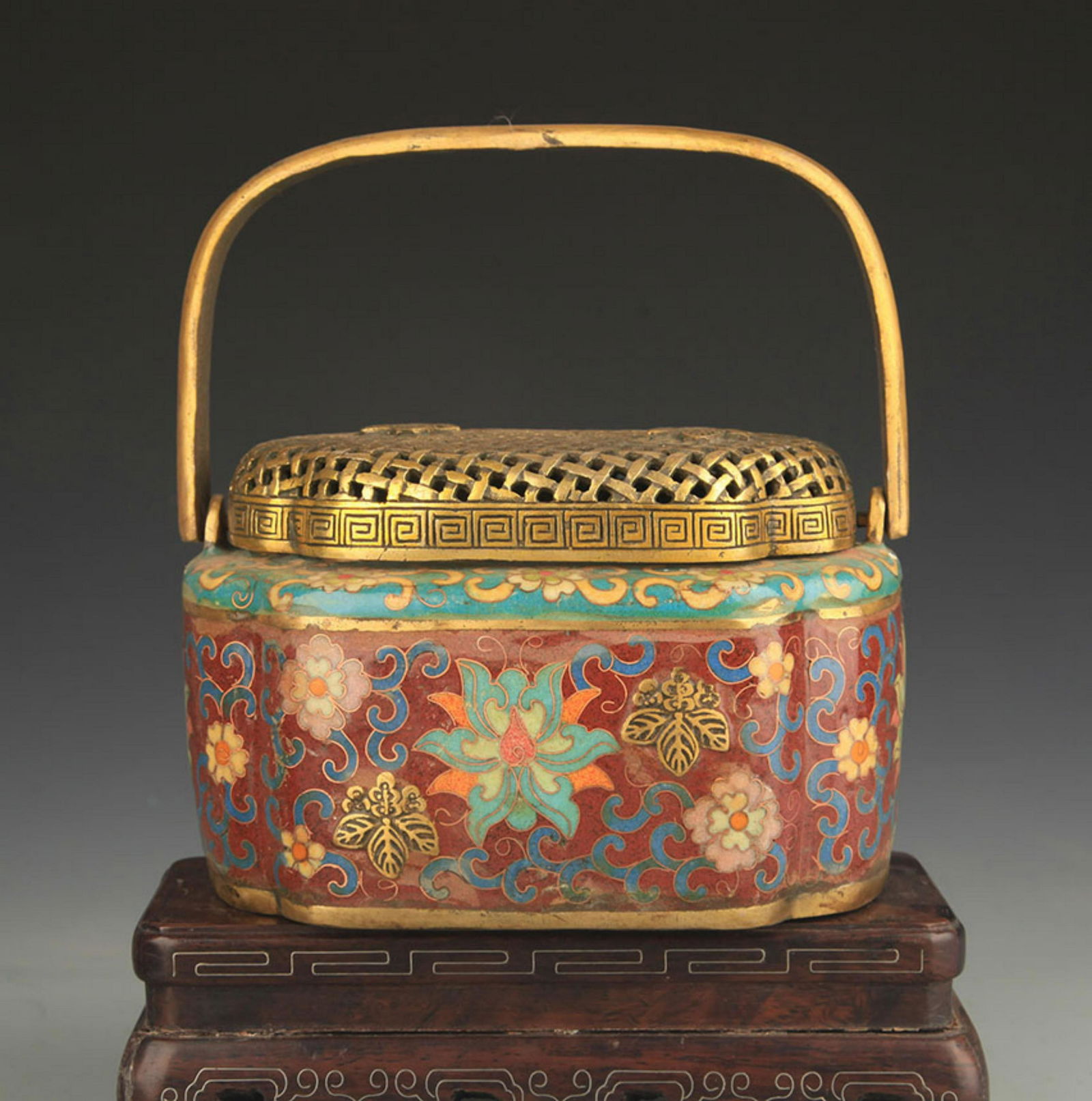 A CLOISONNE ENAMEL LOTUS PATTERN HAND WARMER (1 of 5)