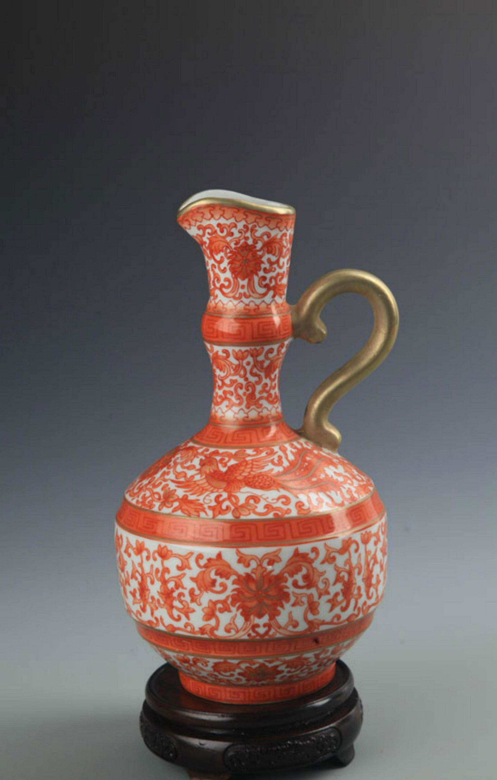 A RED COLOR GILT COLOR PHOENIX PATTERN EWER (1 of 6)