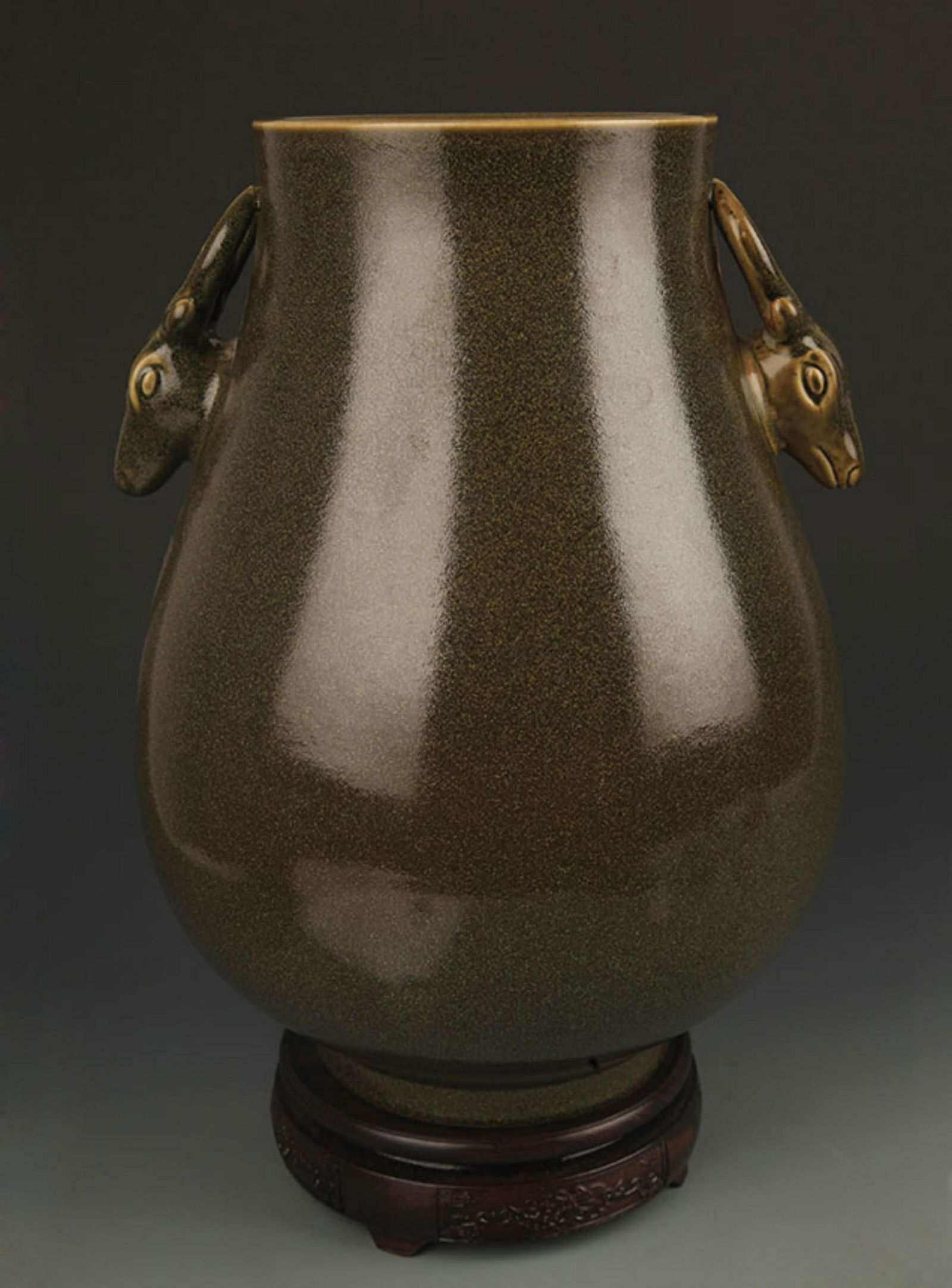 A TEA COLOR DOUBLE DEER HEAD VASE (1 of 5)