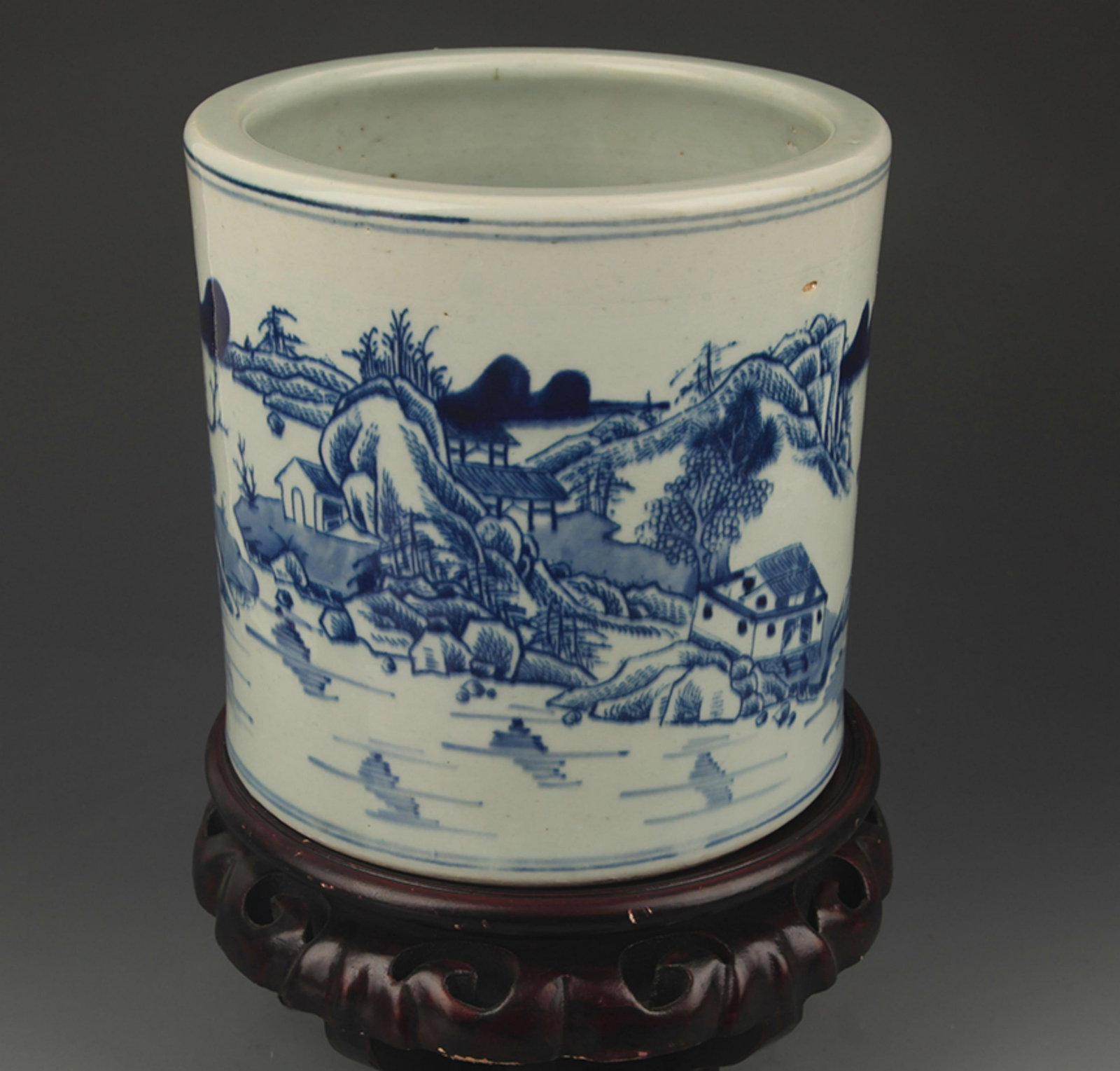 BLUE AND WHITE LANDSCAPE PORCELAIN BRUSH POT: Qing Dynasty, High: 8.0 inch; Diameter: 8.0 inch