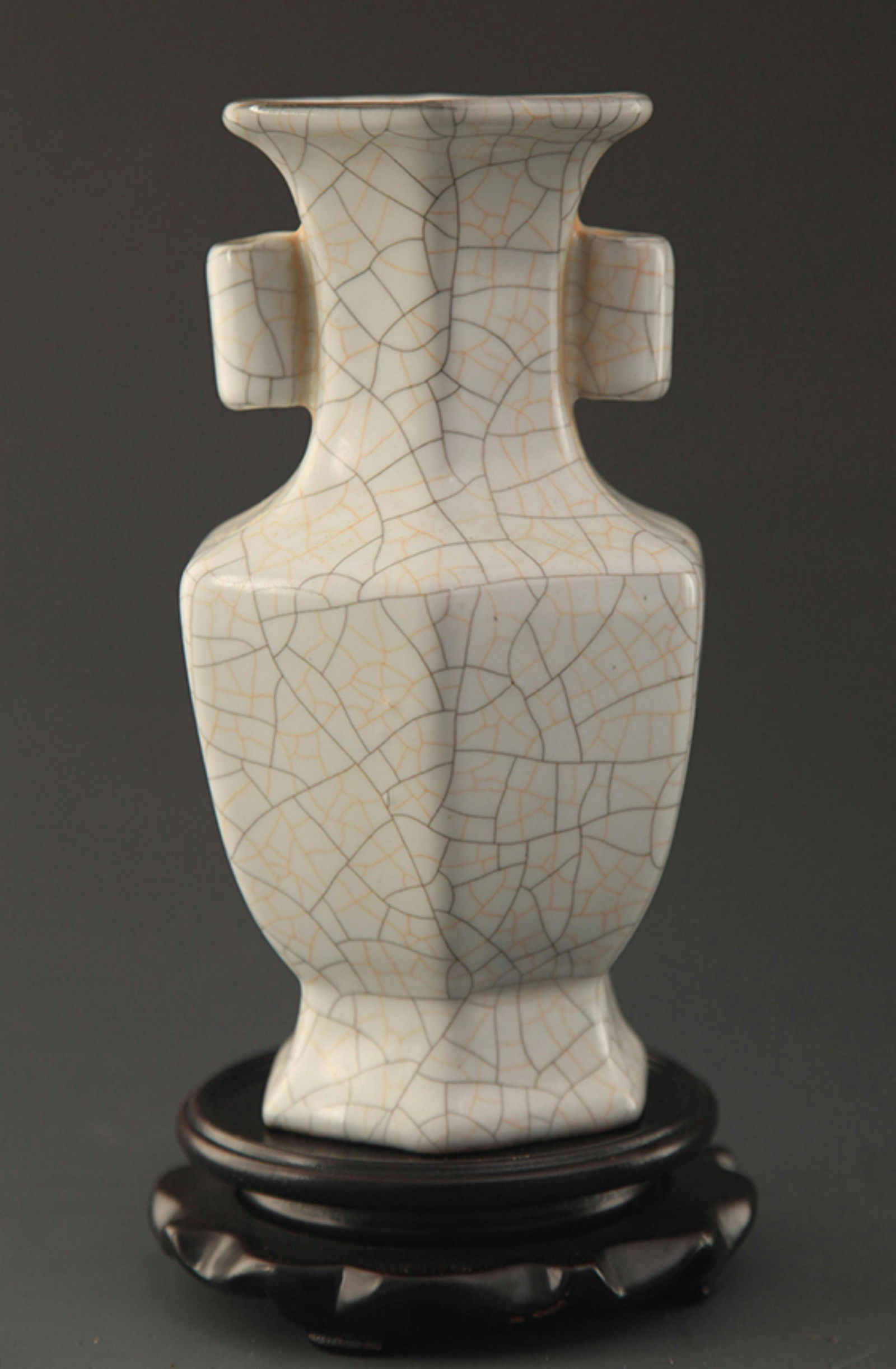 GUAN KILN DOUBLE EAR SIX SIDE VASE (1 of 5)