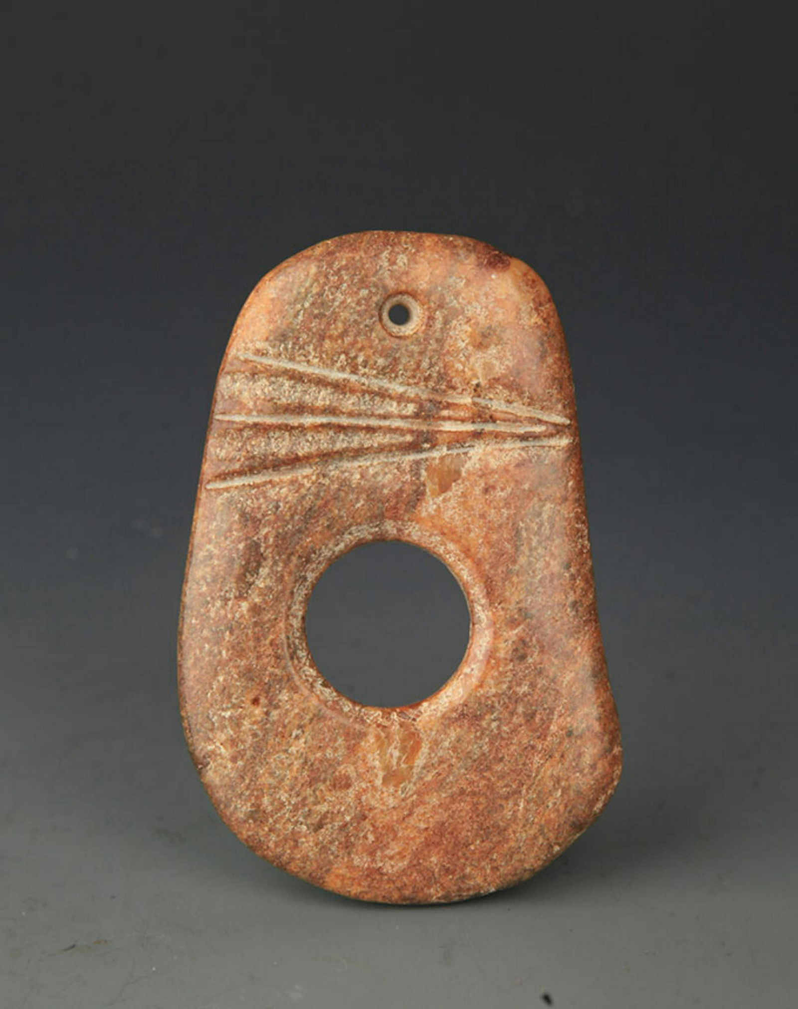 A FINE AXE SHAPED OLD JADE (1 of 3)