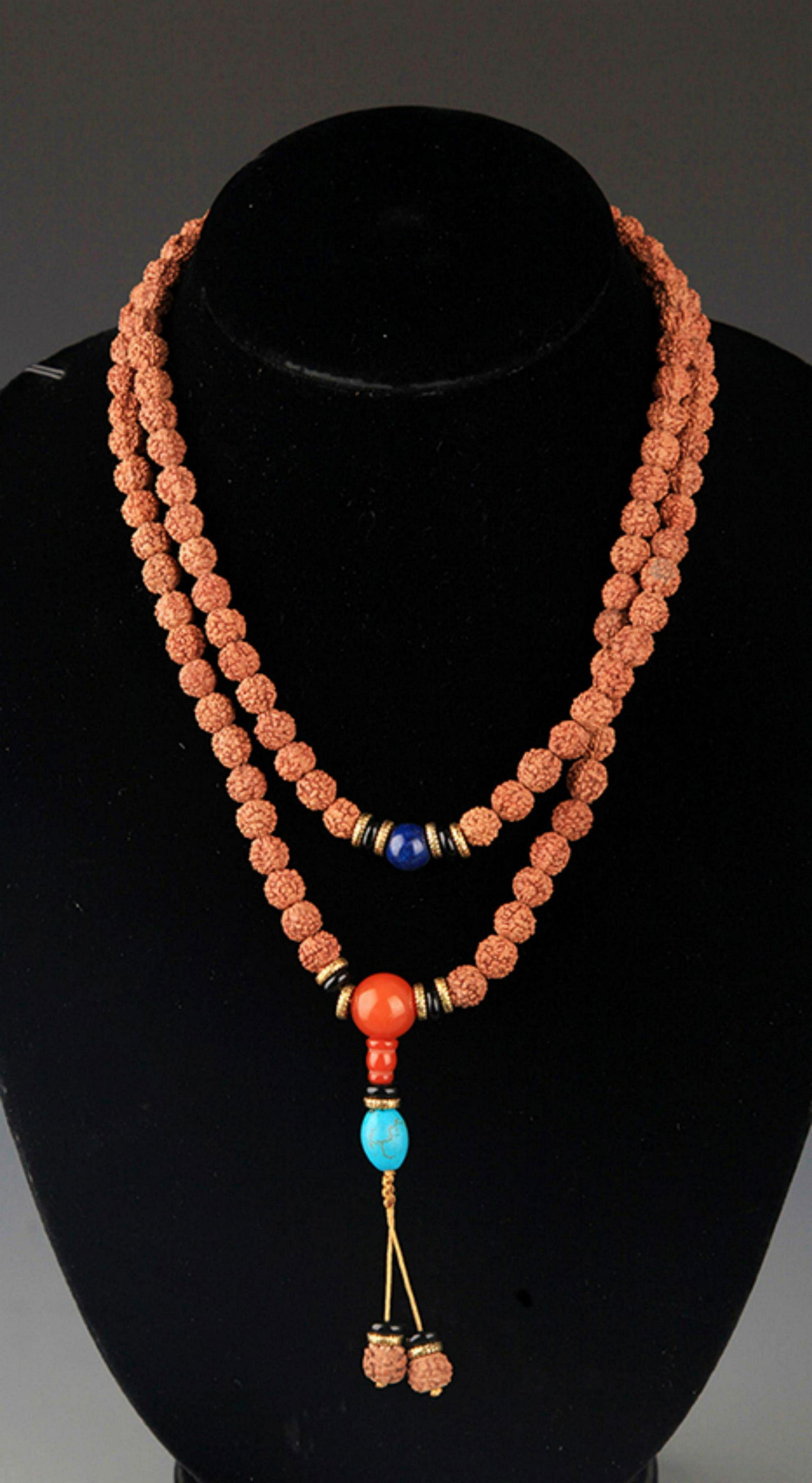 A FINE PU TI NECKLACE (1 of 4)