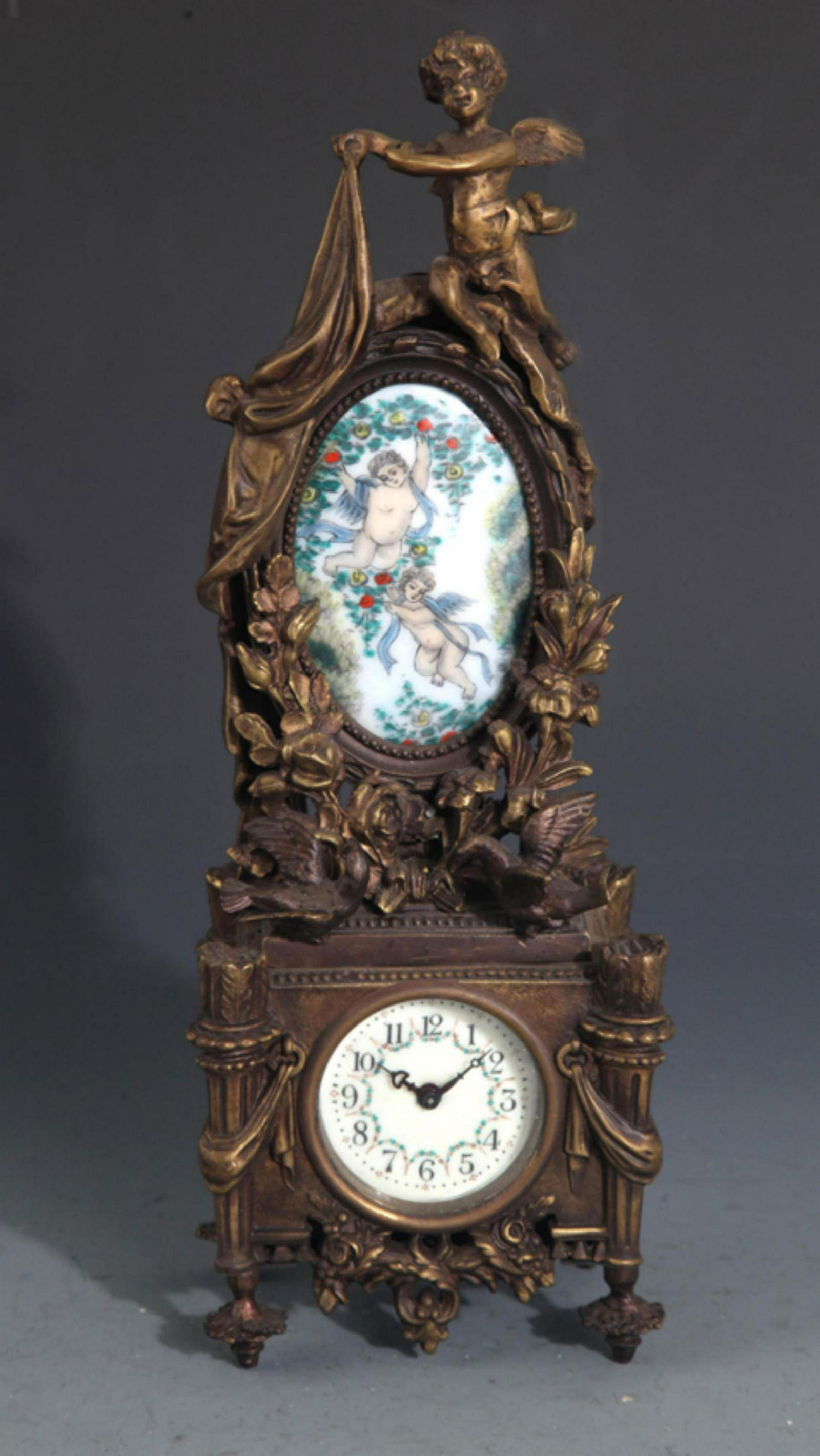 A FINE WESTERN STYLE TABLE CLOCK (1 of 6)