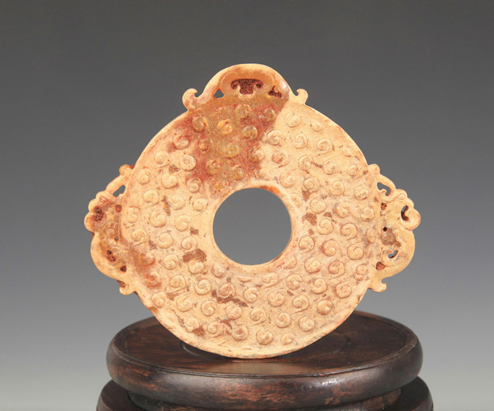 A FINE PHOENIX PATTERN ROUND JADE (1 of 2)