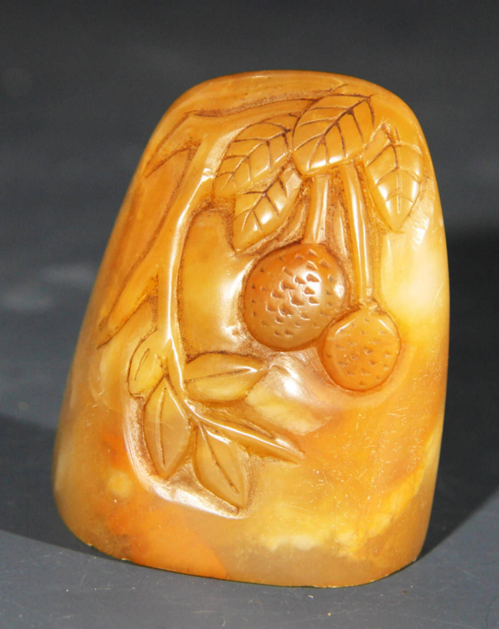 A FINELY CARVED SHOU SHAN STONE SEAL: Contemporary, High:1.5 inch