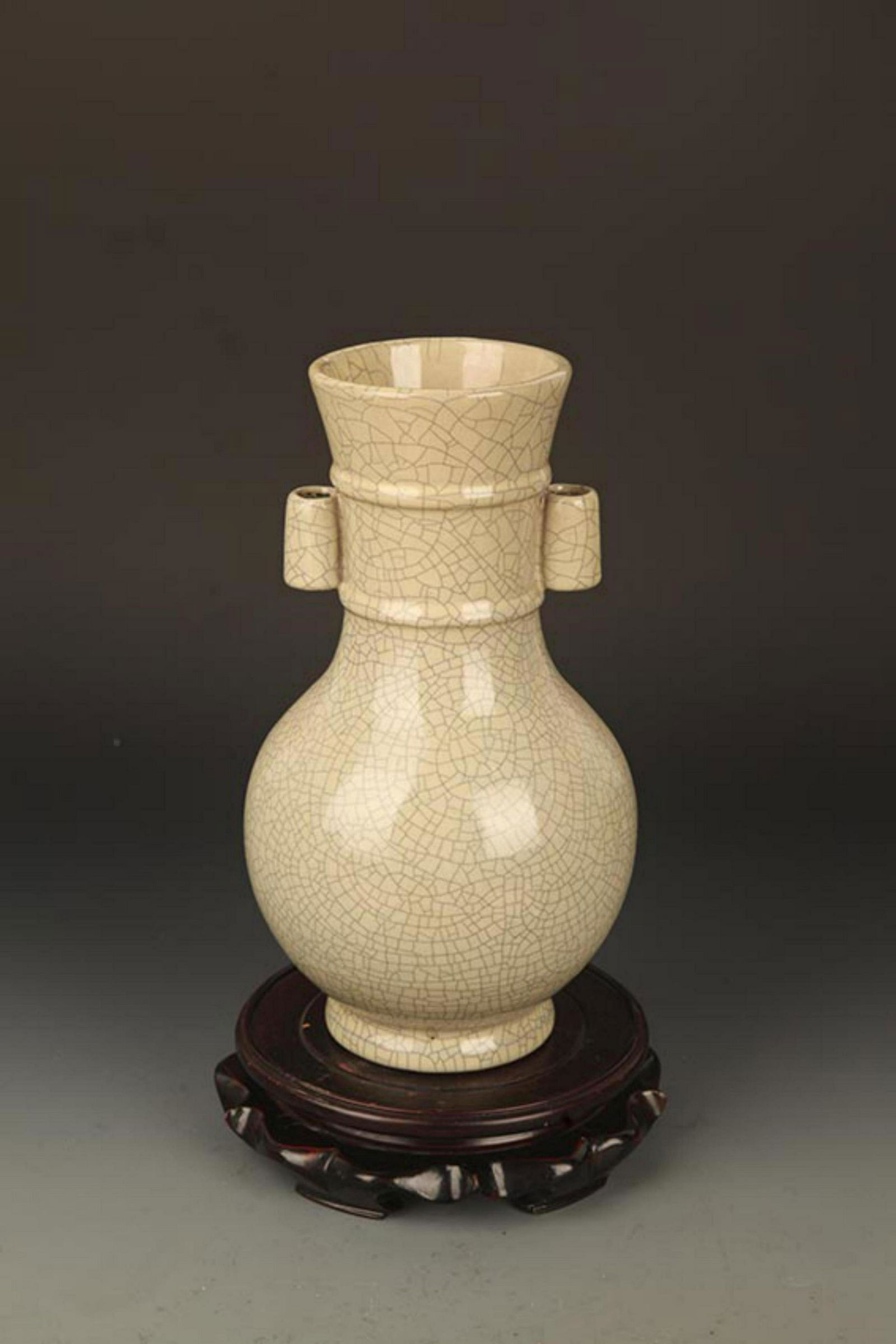 GE TYPE DOUBLE EAR PORCELAIN JAR (1 of 7)