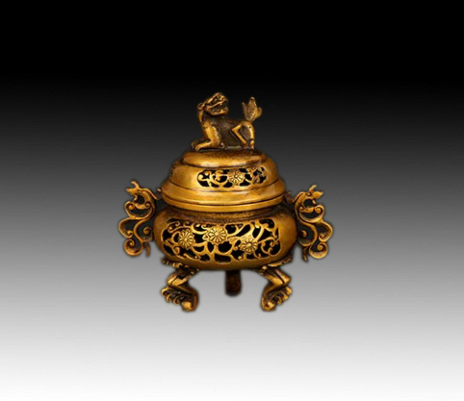 A FINE LION TOP FIGURE BRONZE AROMATHERAPY (1 of 7)