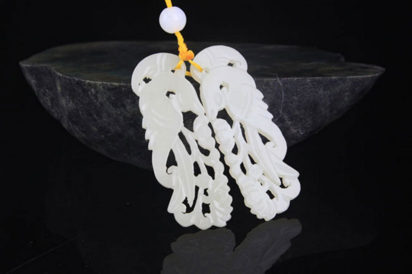 PAIR OF PHOENIX PATTERN PALE CELADON JADE PENDANT (1 of 3)