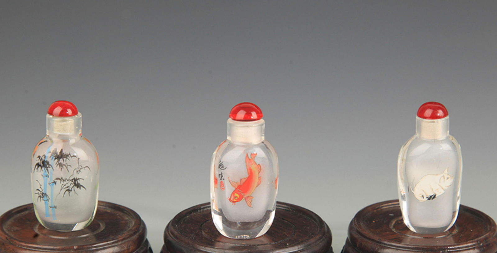 GROUP OF THREE INNER PAINTED GLASS SNUFF BOTTLE (1 of 3)