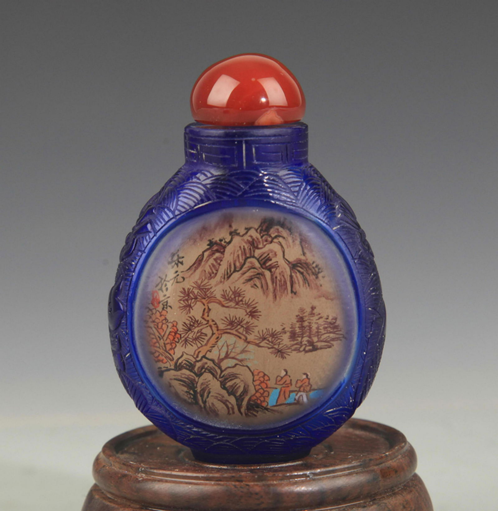 A FINE LANDSCAPE PAINTING SNUFF BOTTLE (1 of 3)