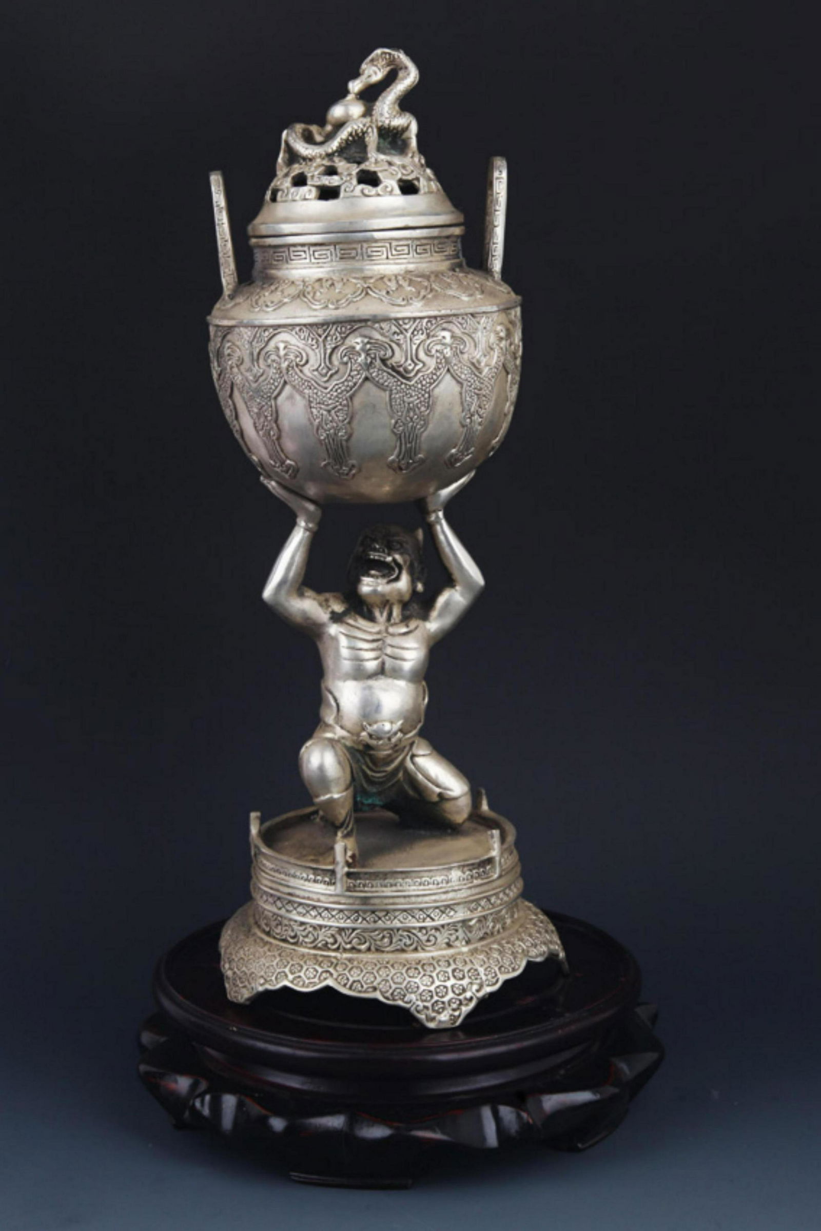 A LARGE FINELY MADE AROMATHERAPY (1 of 10)