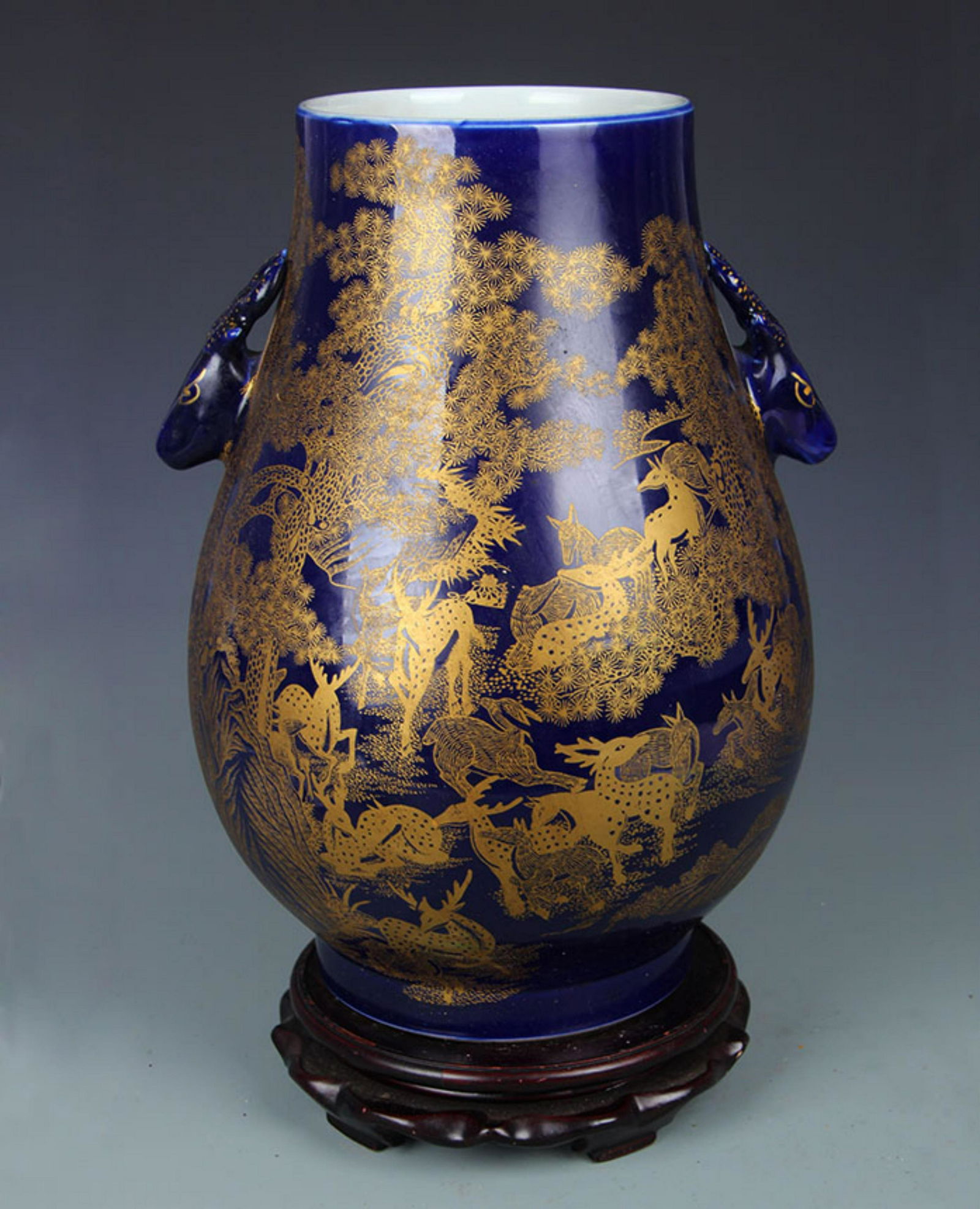 DARK BLUE GLAZE LANDSCAPING DEER HEAD STYLE JAR (1 of 5)