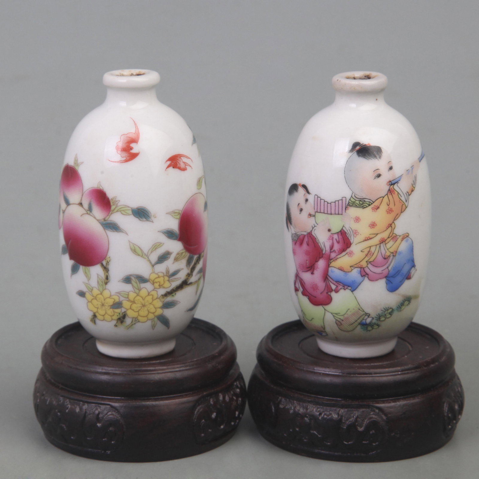 GROUP OF FAMILLE ROSE PORCELAIN SNUFF BOTTLE: Republic Period, Diameter: 1-0.9 inch